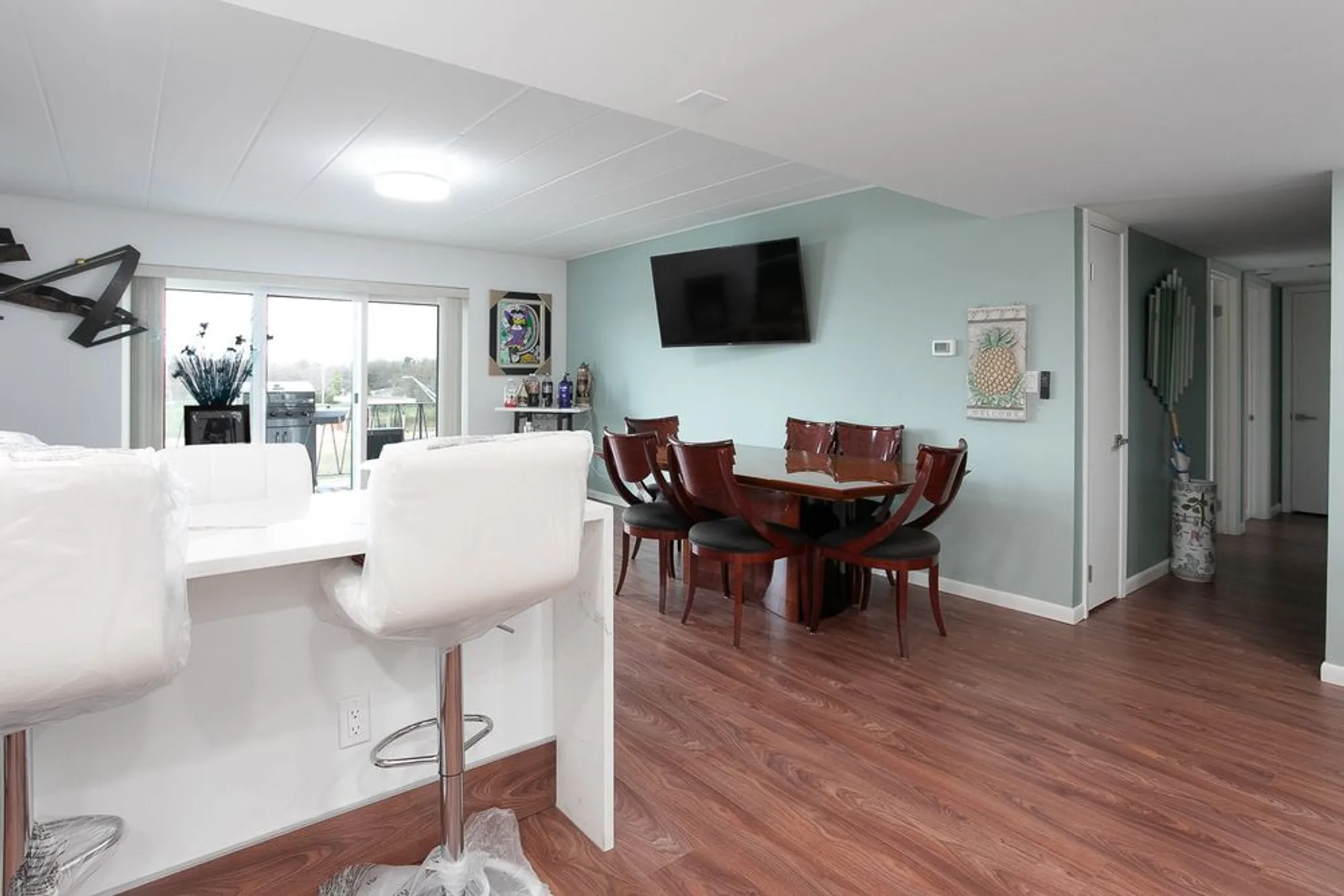 Property Slideshow image 27 of 32 | 2900 maple ave 19e, Downers Grove, IL, 60515