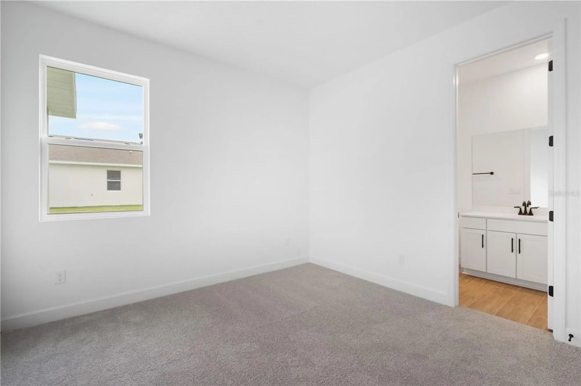 Property Slideshow image 21 of 44 | 9143 players dr, Weeki Wachee, FL, 34613