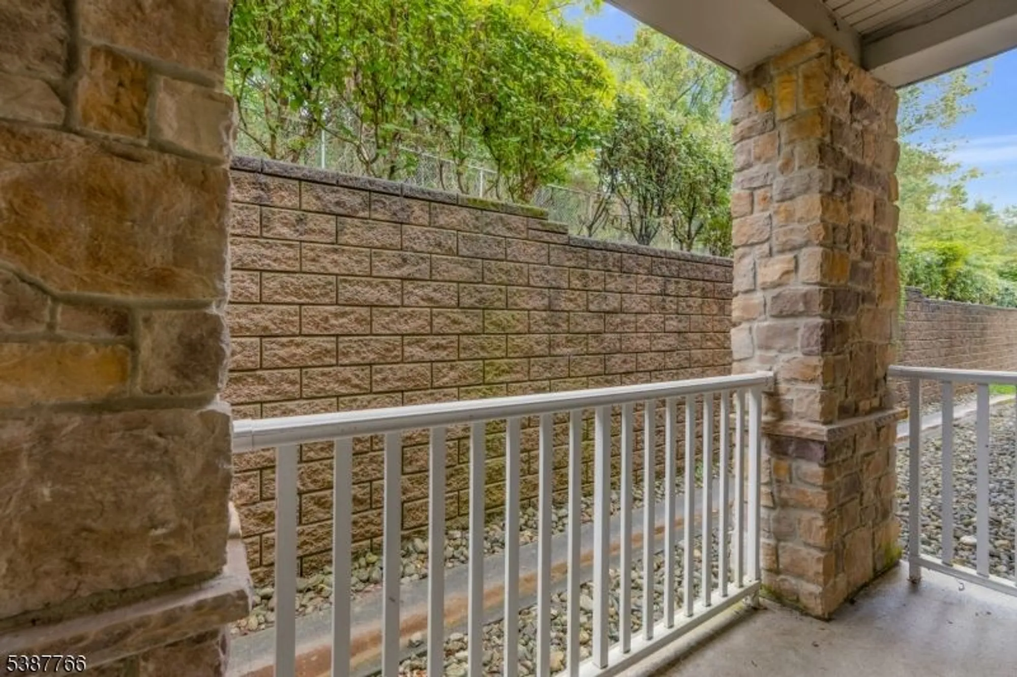 Property Slideshow image 22 of 27 | 259 victoria dr, Bridgewater, NJ, 08807