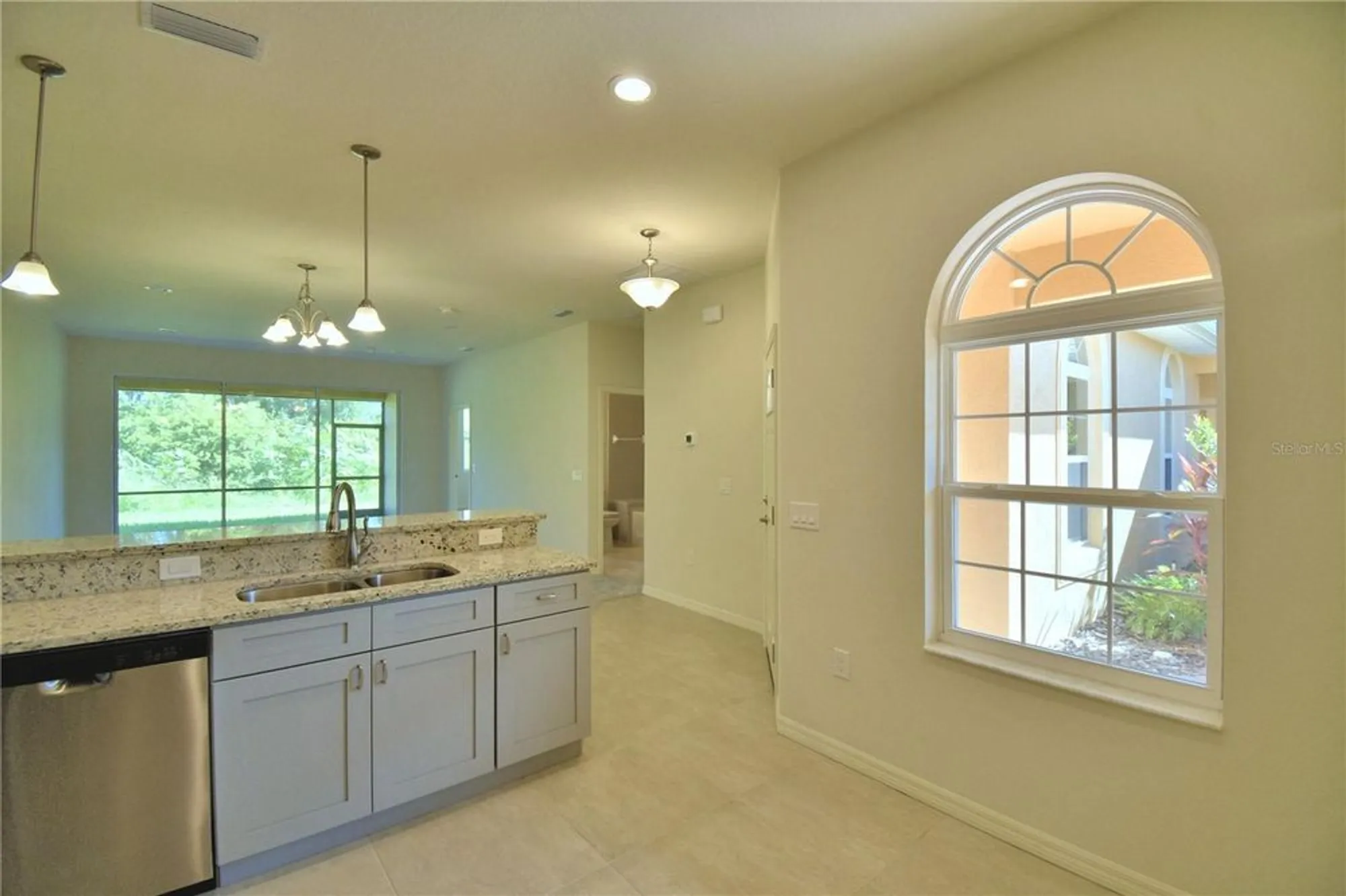 Property Slideshow image 8 of 73 | 1709 linz ct, Winter Haven, FL, 33884