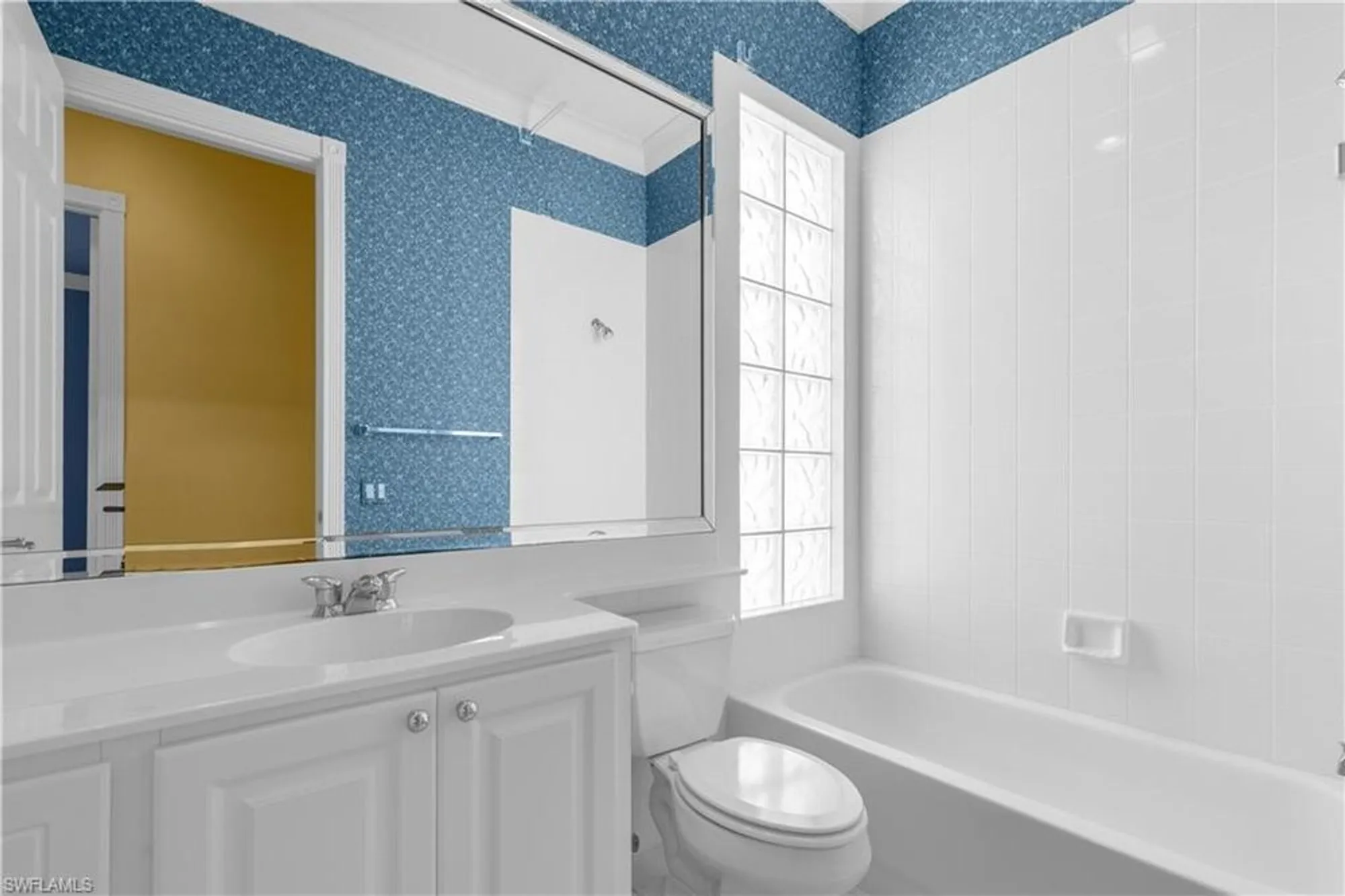 Property Slideshow image 29 of 49 | 3790 whidbey way, Naples, FL, 34119