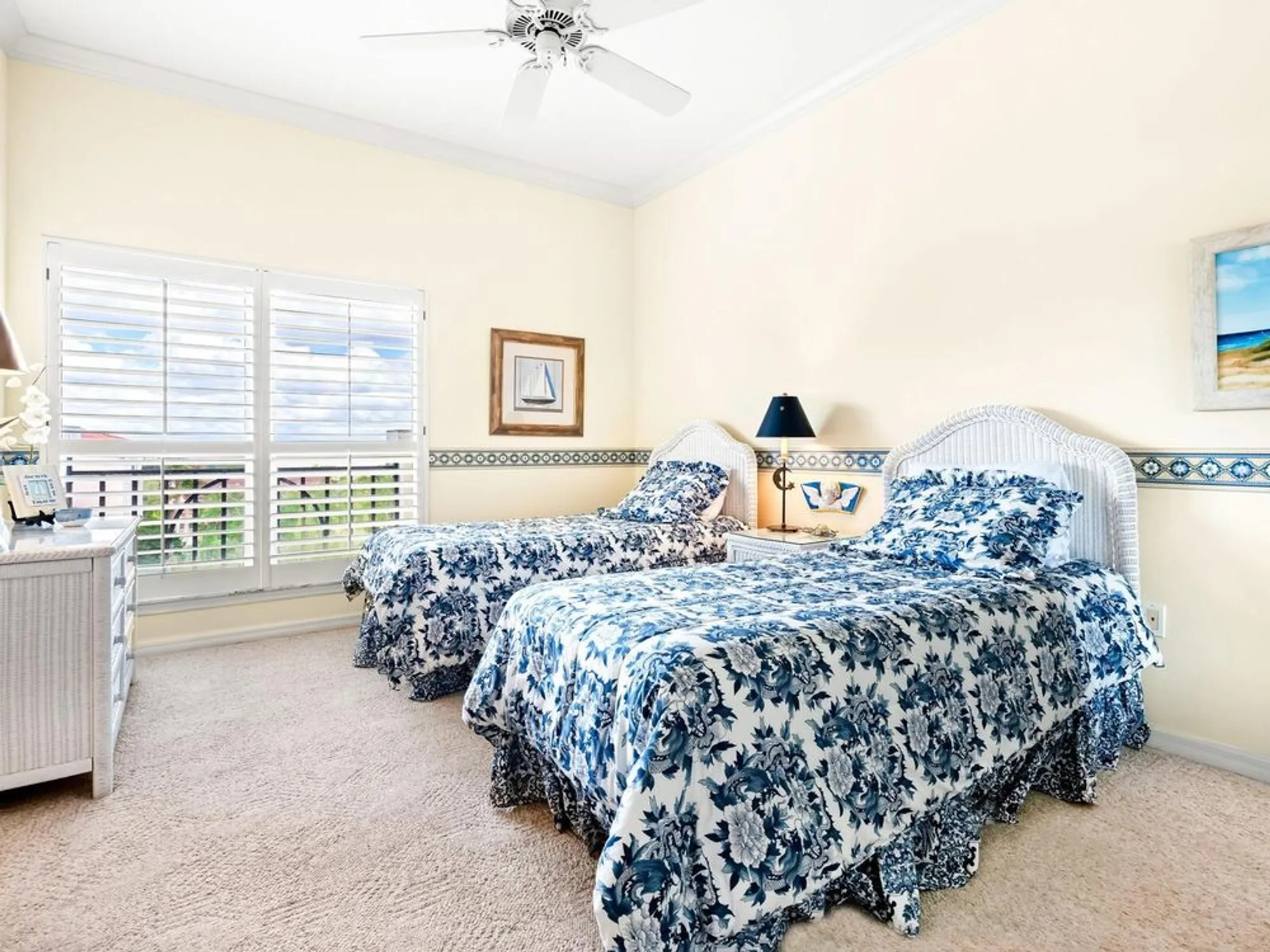 Property Slideshow image 25 of 38 | 5440 eagles point cir 405, Sarasota, FL, 34231