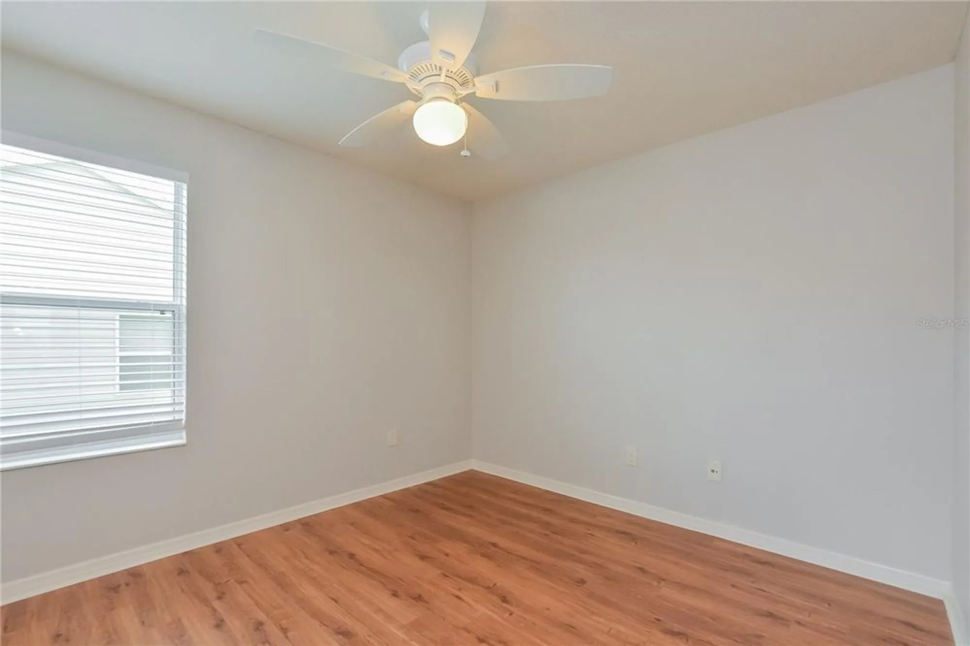 Property Slideshow image 12 of 15 | 2572 berrington loop, The Villages, FL, 32162