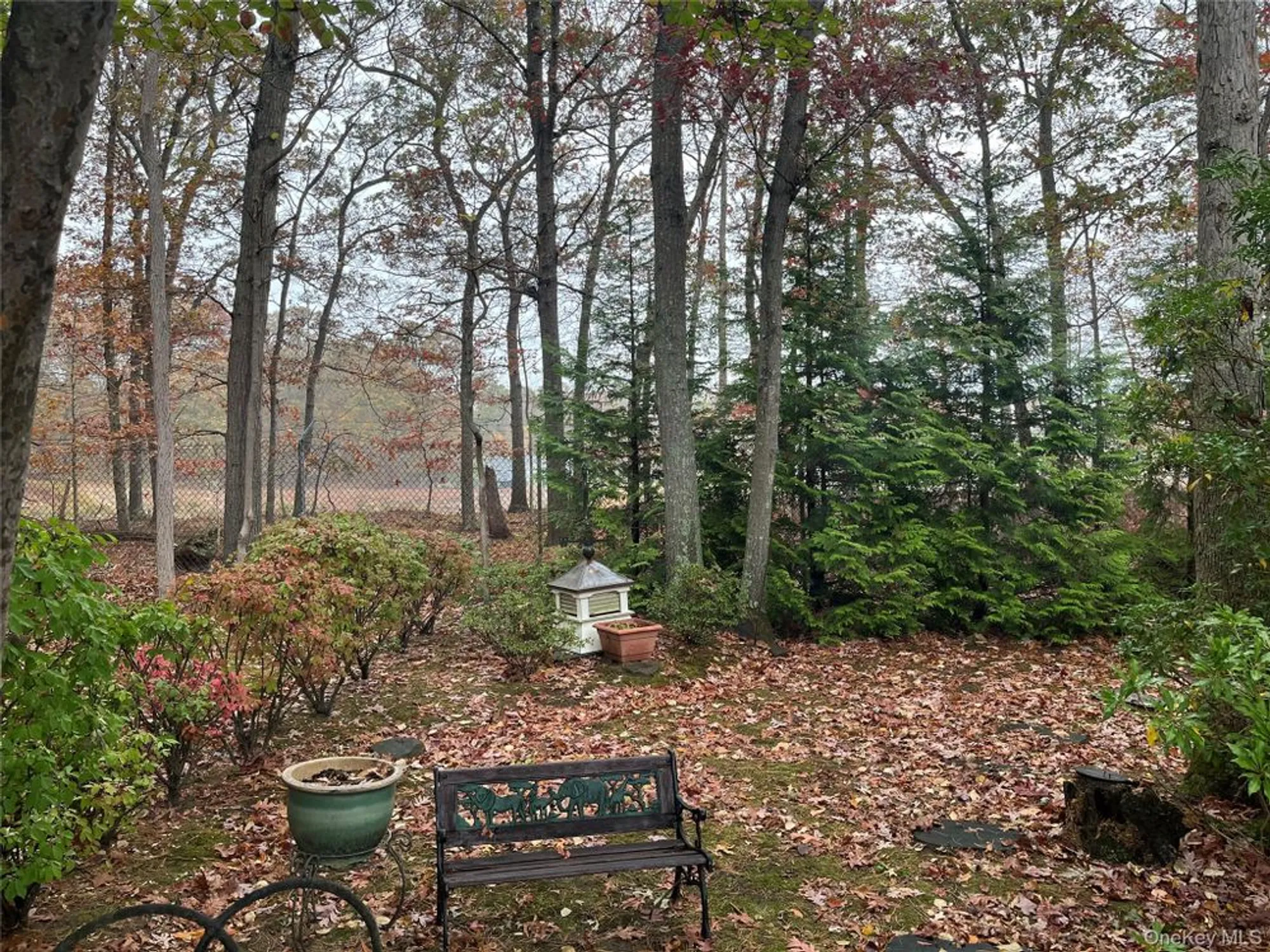 Property Slideshow image 25 of 30 | 194 canterbury dr, Ridge, NY, 11961