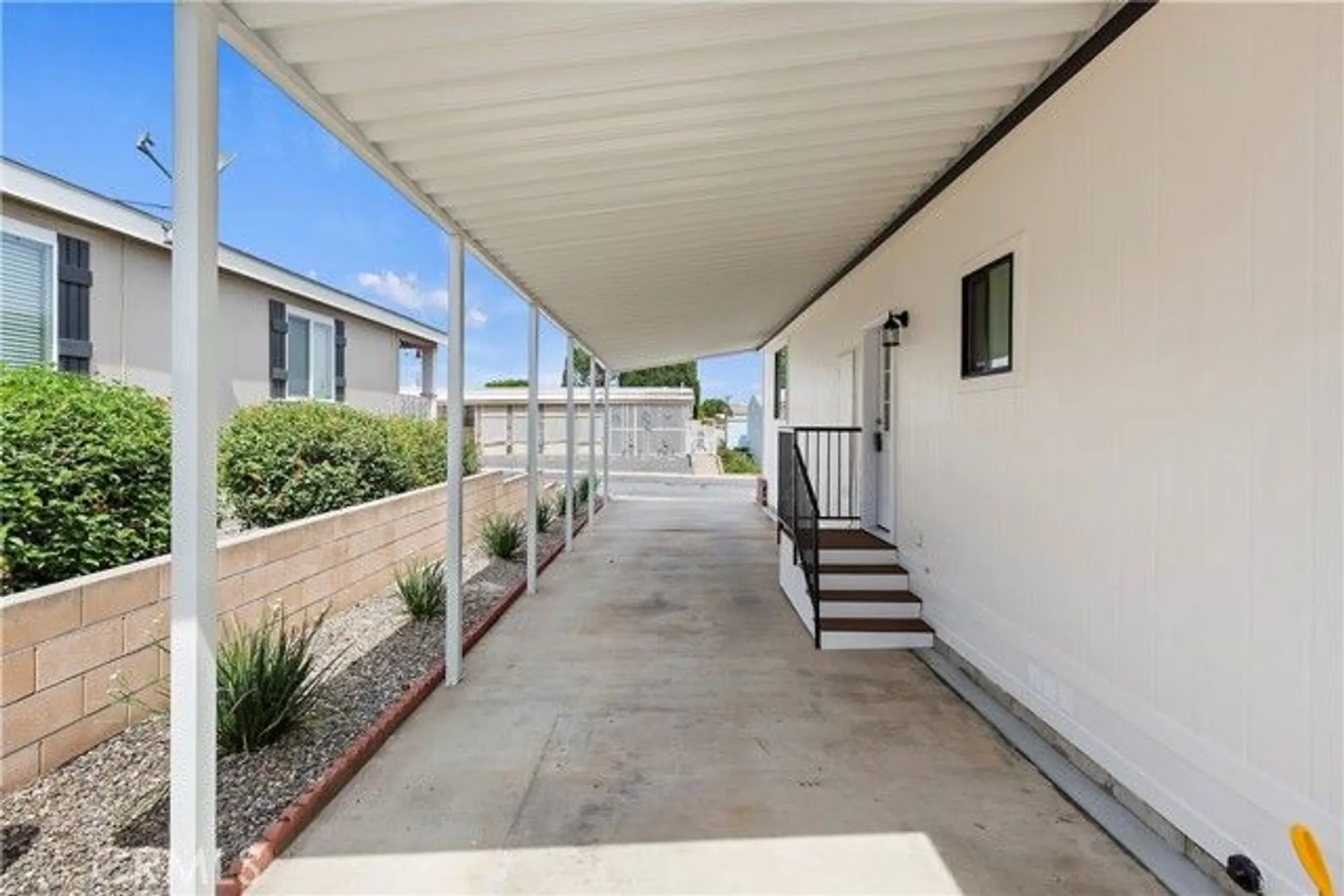 Property Slideshow image 9 of 38 | 991 norwich way, Corona, CA, 92882