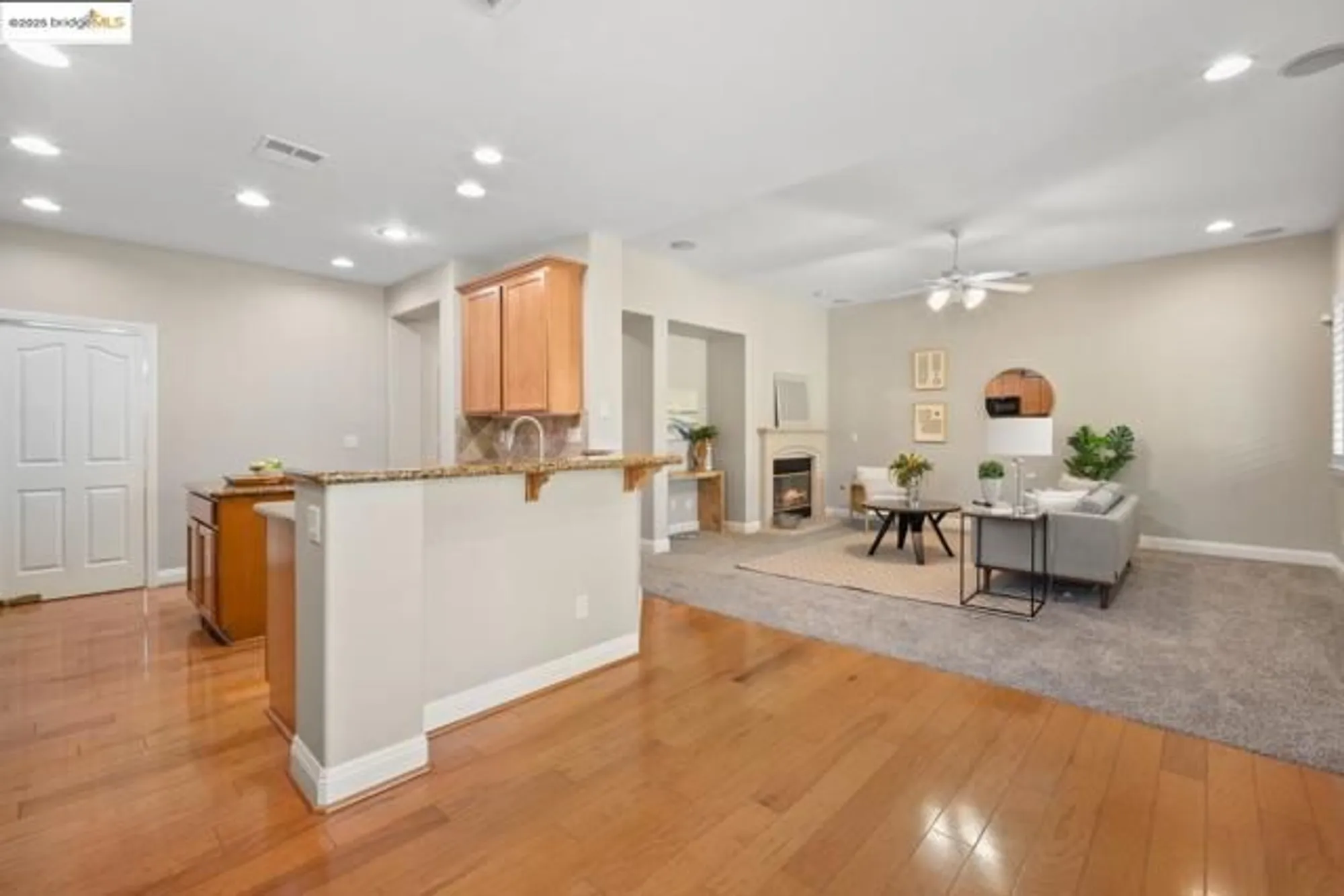 Property Slideshow image 10 of 32 | 131 montilla cir, Sacramento, CA, 95835