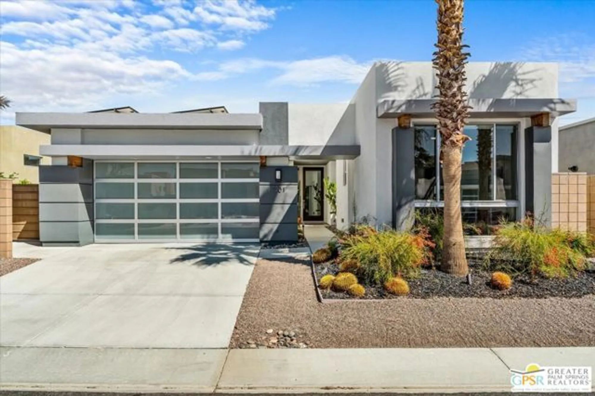 Property Slideshow image 1 of 55 | 4201 amber ln, Palm Springs, CA, 92262
