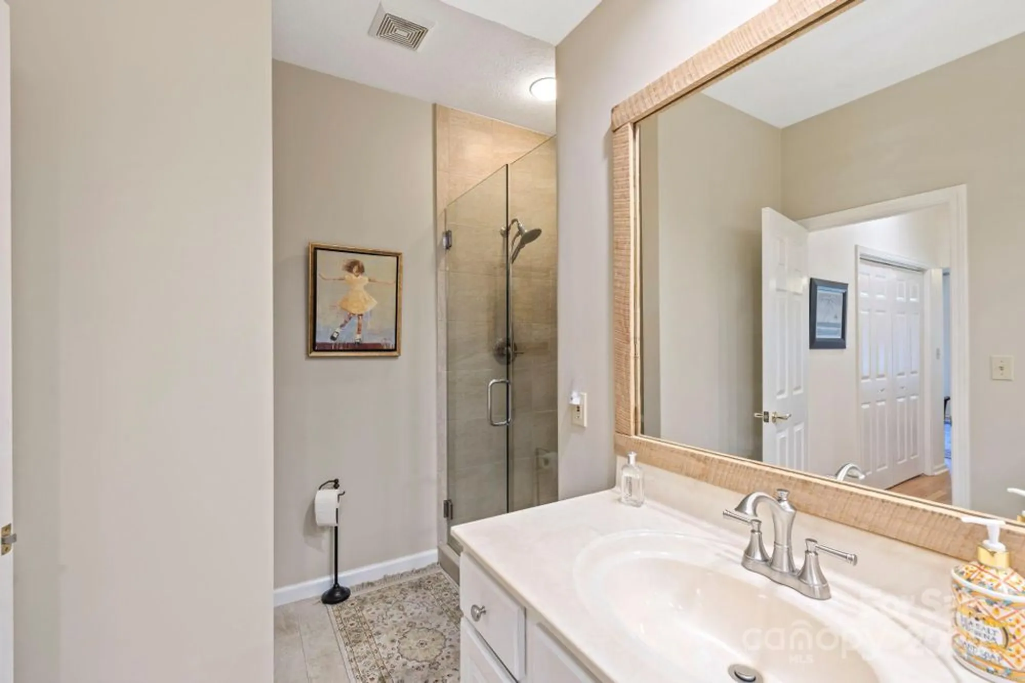 Property Slideshow image 16 of 32 | 24 country meadows ln, Hendersonville, NC, 28792