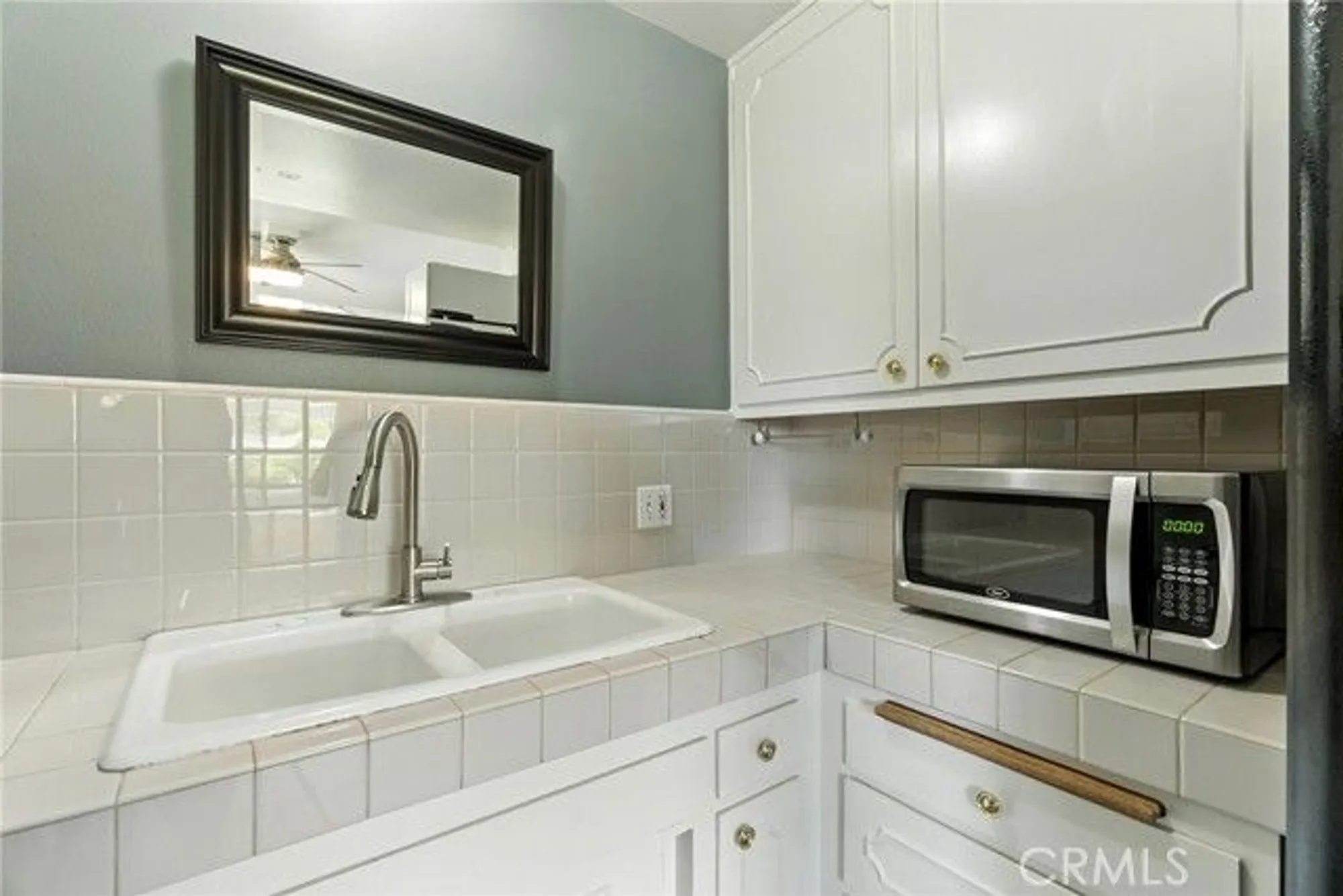 Property Slideshow image 14 of 53 | 26745 oak crossing rd d, Newhall, CA, 91321