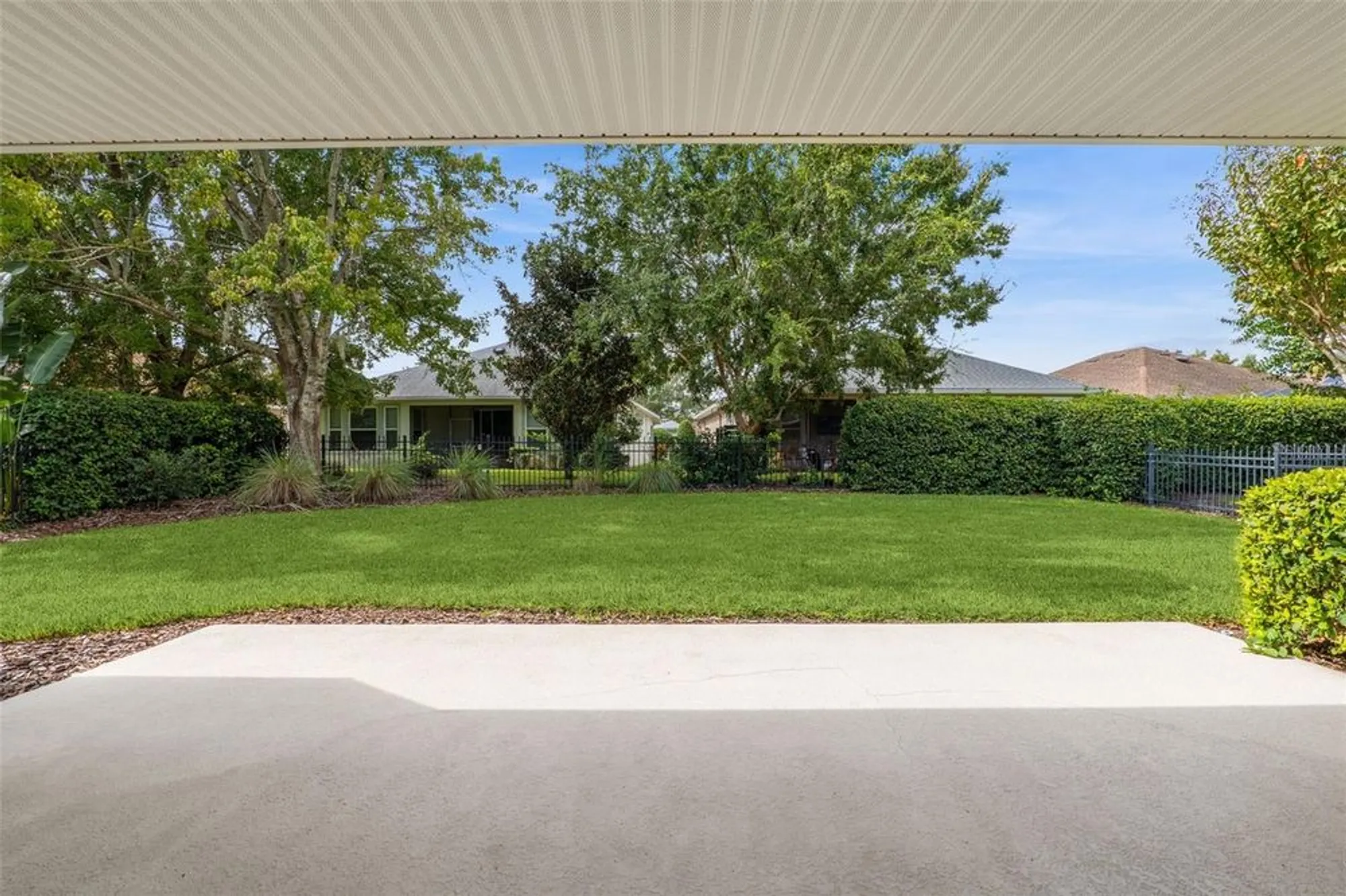 Property Slideshow image 28 of 48 | 1612 lincolnshire dr, Deland, FL, 32724