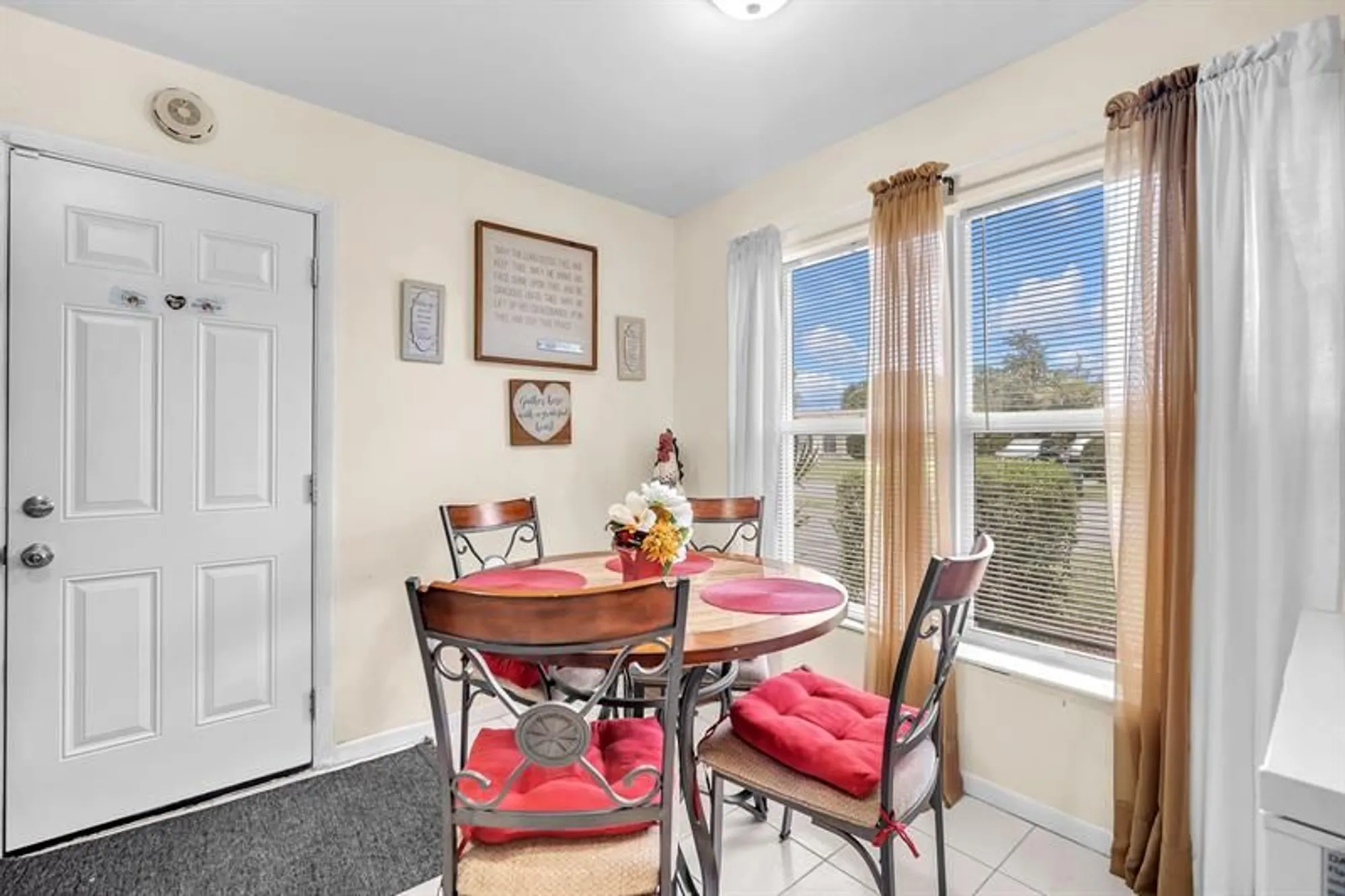 Property Slideshow image 14 of 36 | 6104 rainbow cir, Greenacres, FL, 33463