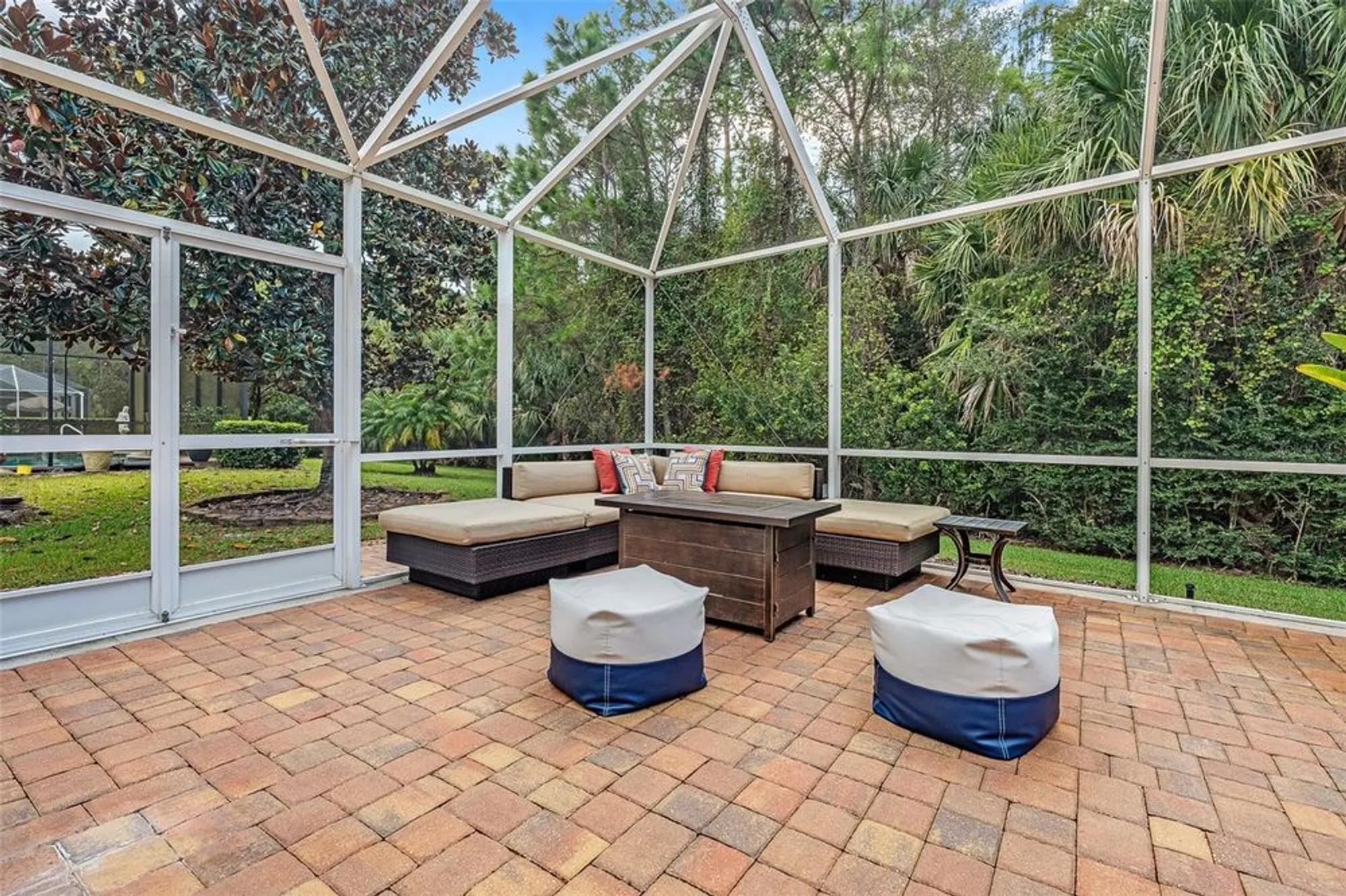 Property Slideshow image 48 of 88 | 945 stone lake dr, Ormond Beach, FL, 32174
