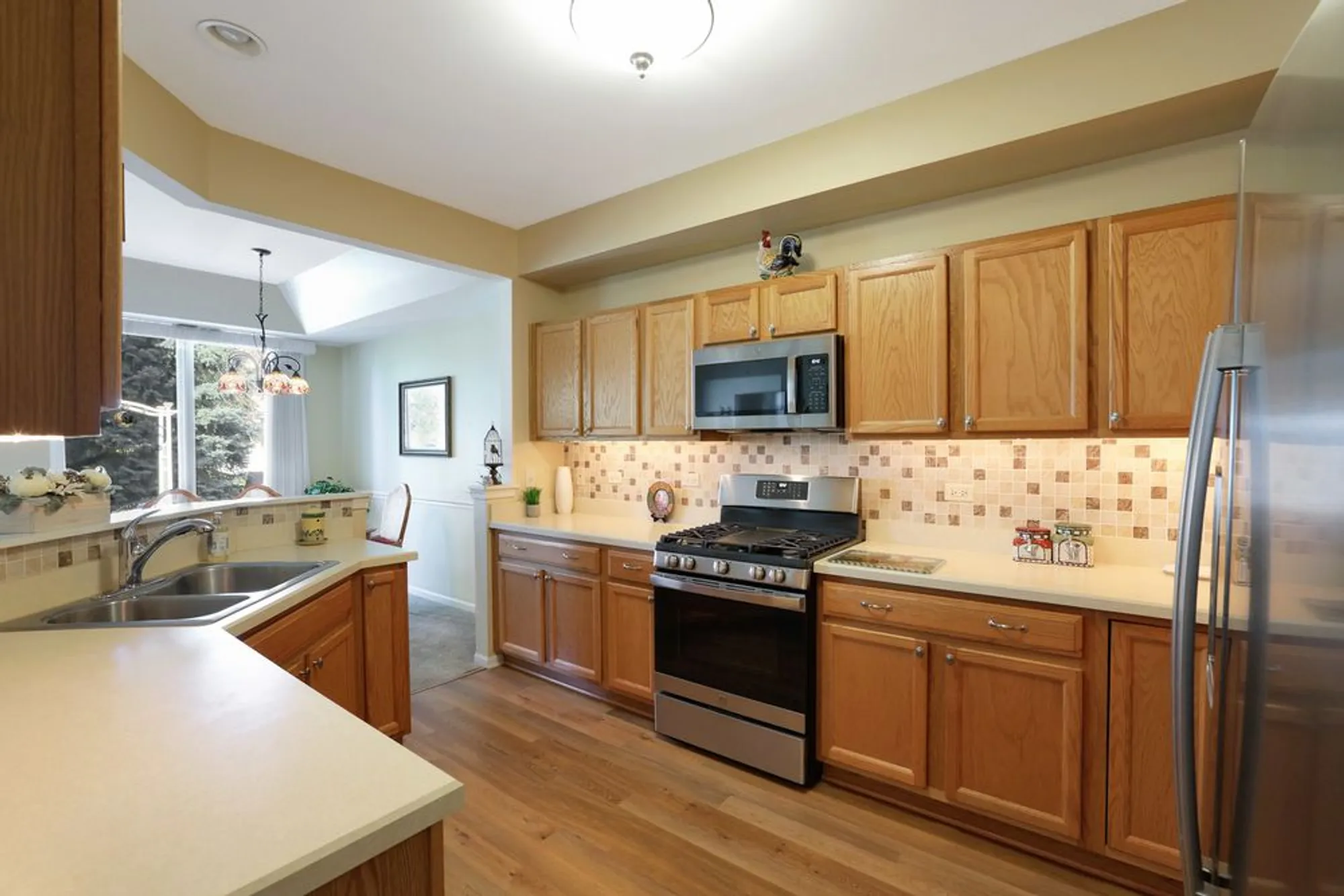 Property Slideshow image 5 of 20 | 11723 evergreen ln, Huntley, IL, 60142