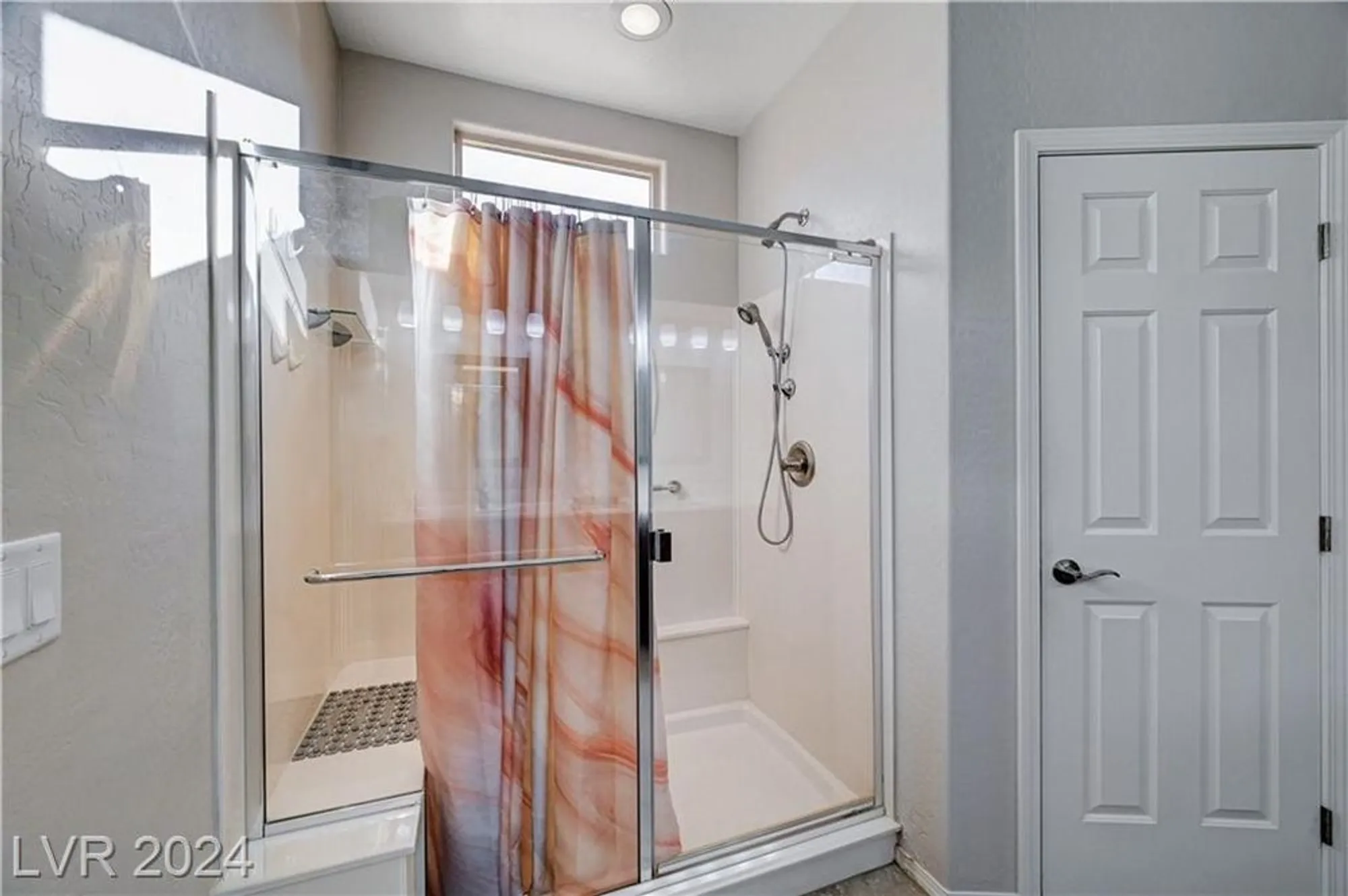 Property Slideshow image 48 of 86 | 5721 keystone crest st, North Las Vegas, NV, 89081