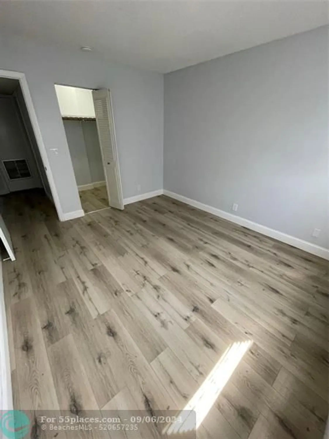 Property Slideshow image 12 of 23 | 4750 nw 22nd ct 110, Lauderhill, FL, 33313