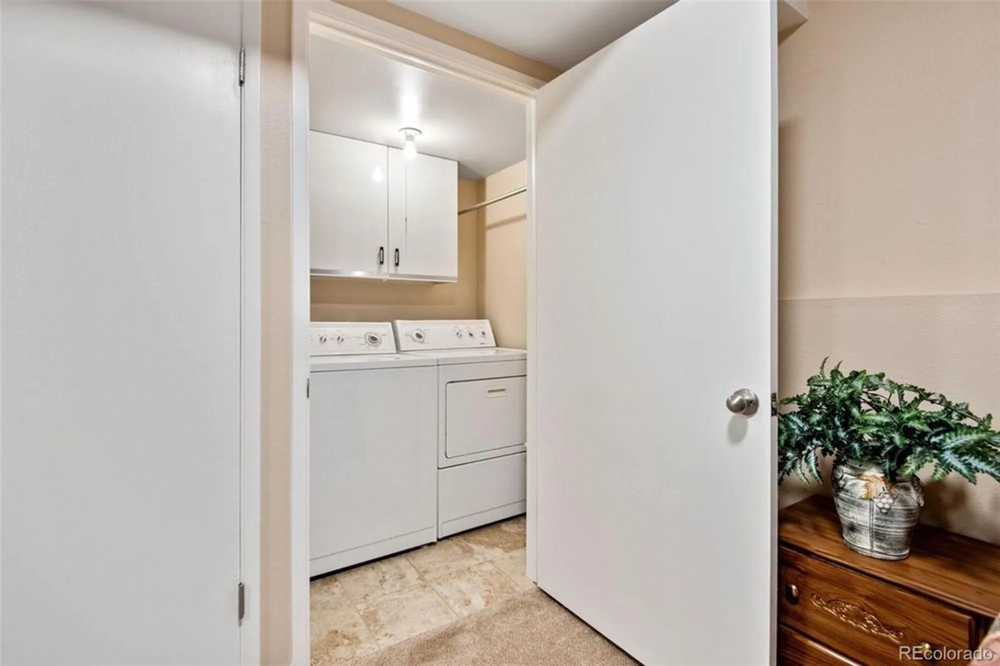 Property Slideshow image 21 of 26 | 7433 w cedar cir, Lakewood, CO, 80226