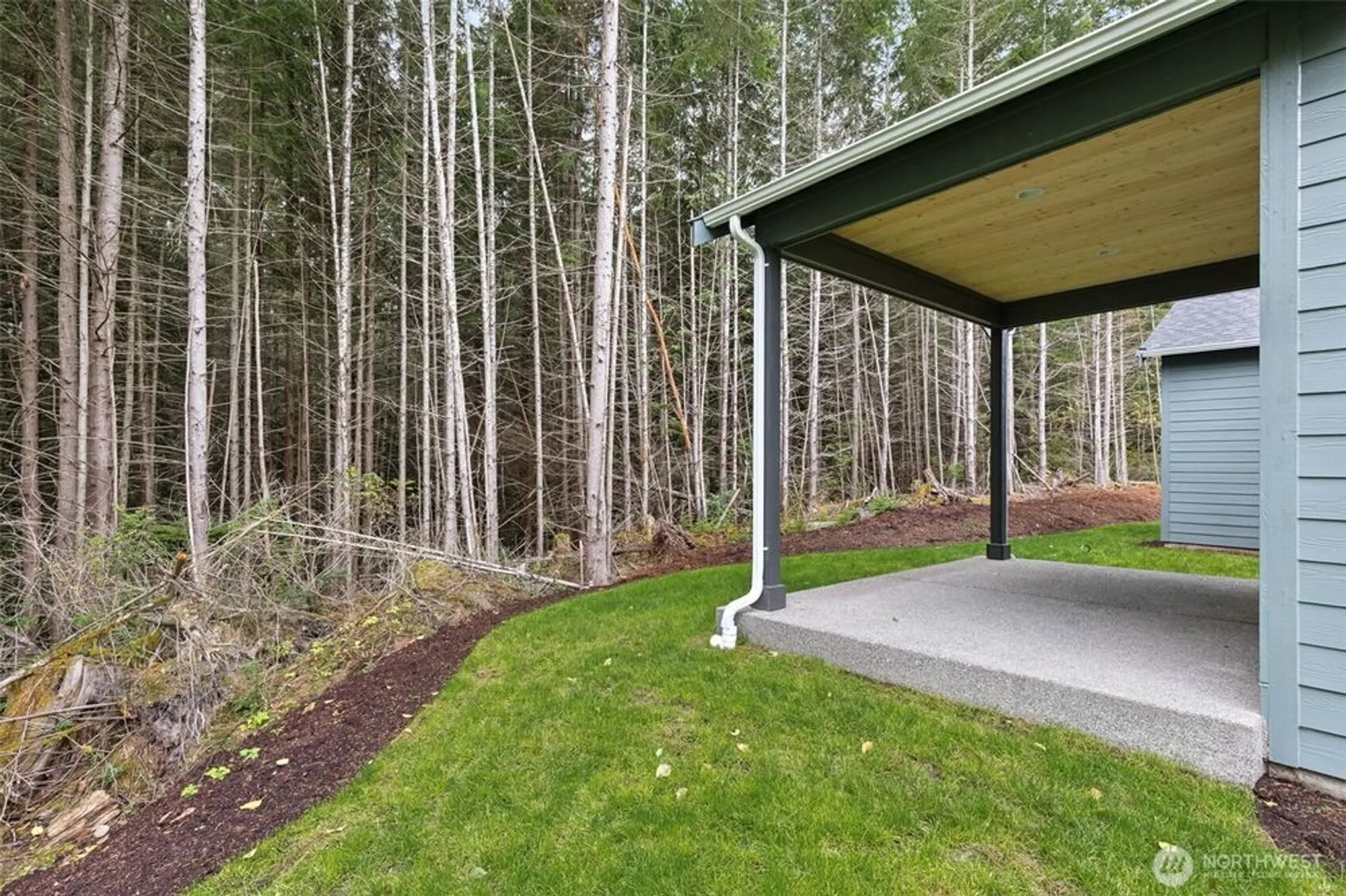 Property Slideshow image 11 of 14 | 90 mccartney peak # 70, Port Ludlow, WA, 98365