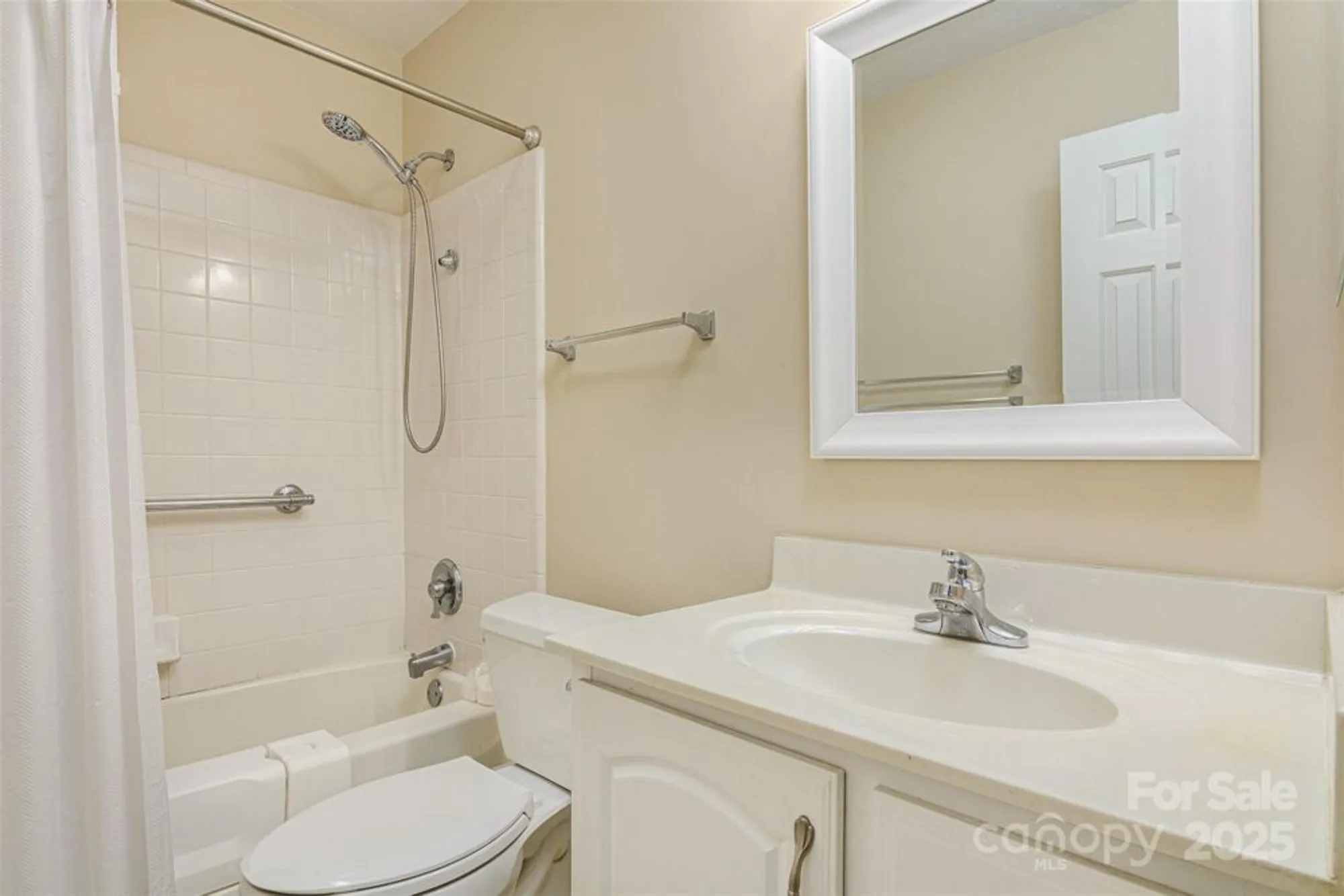 Property Slideshow image 24 of 37 | 308 dellford ct, Hendersonville, NC, 28792