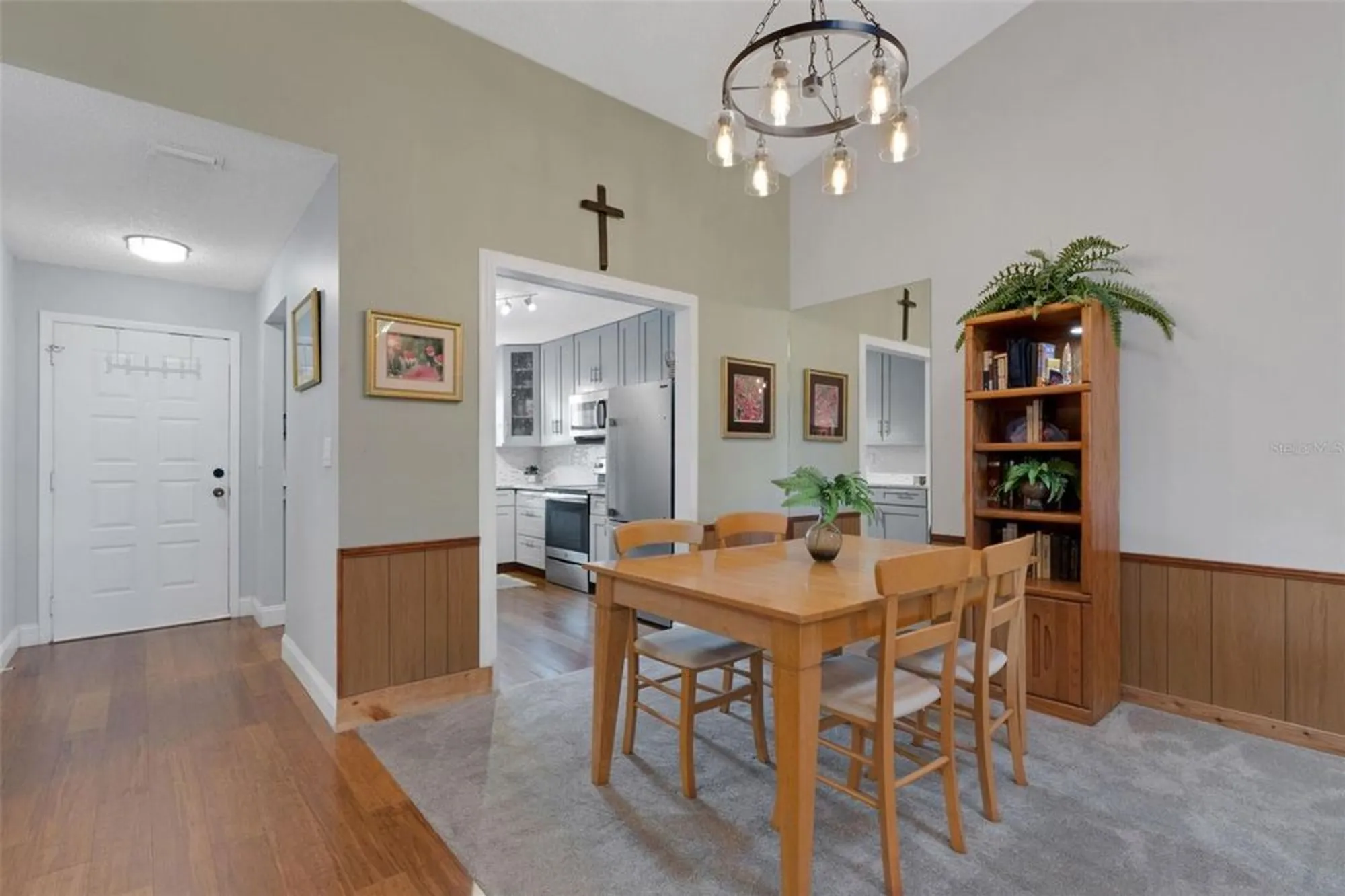 Property Slideshow image 13 of 91 | 1065 tartan dr c, Palm Harbor, FL, 34684