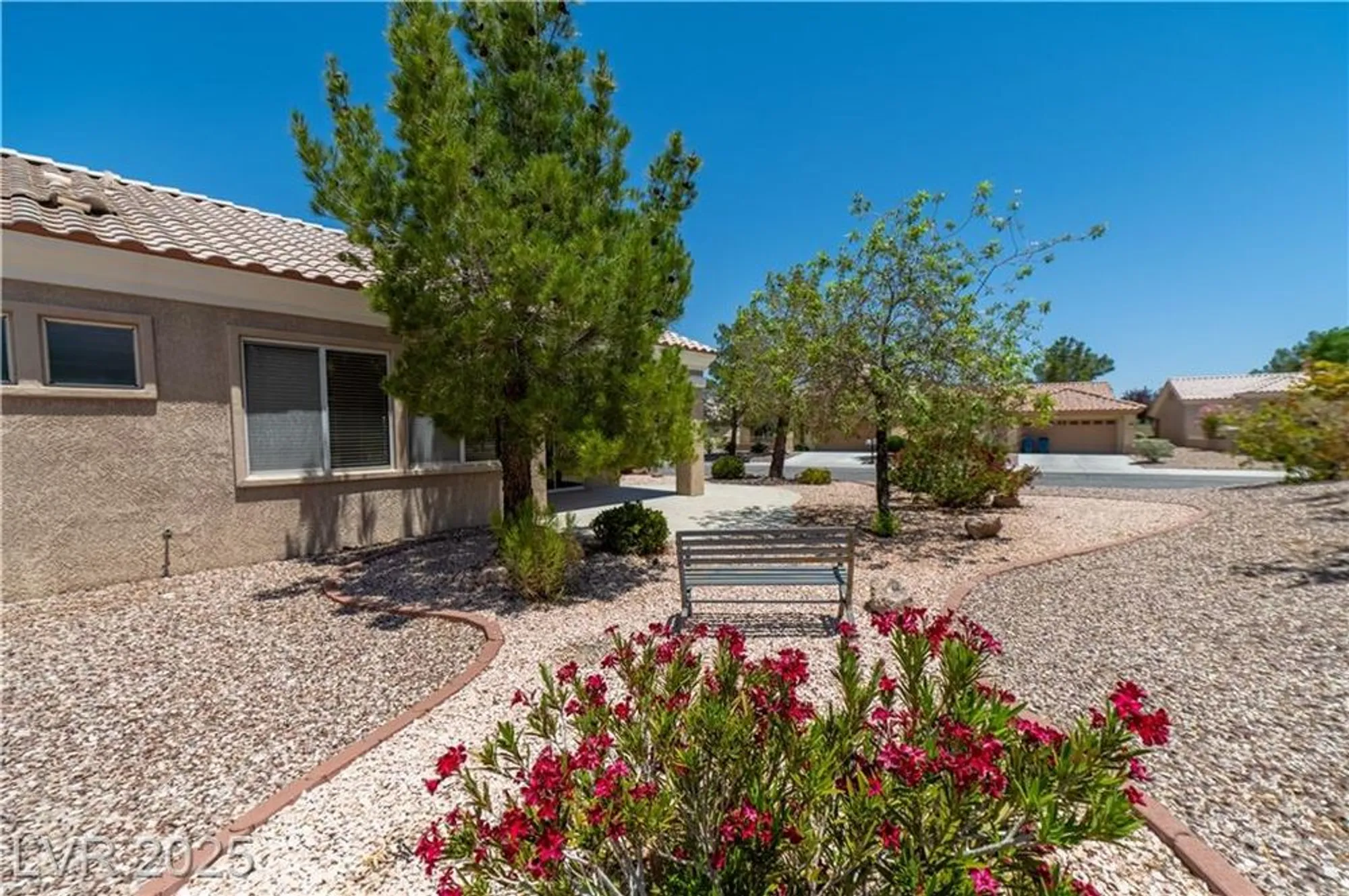 Property Slideshow image 31 of 37 | 10301 coal creek pl, Las Vegas, NV, 89134