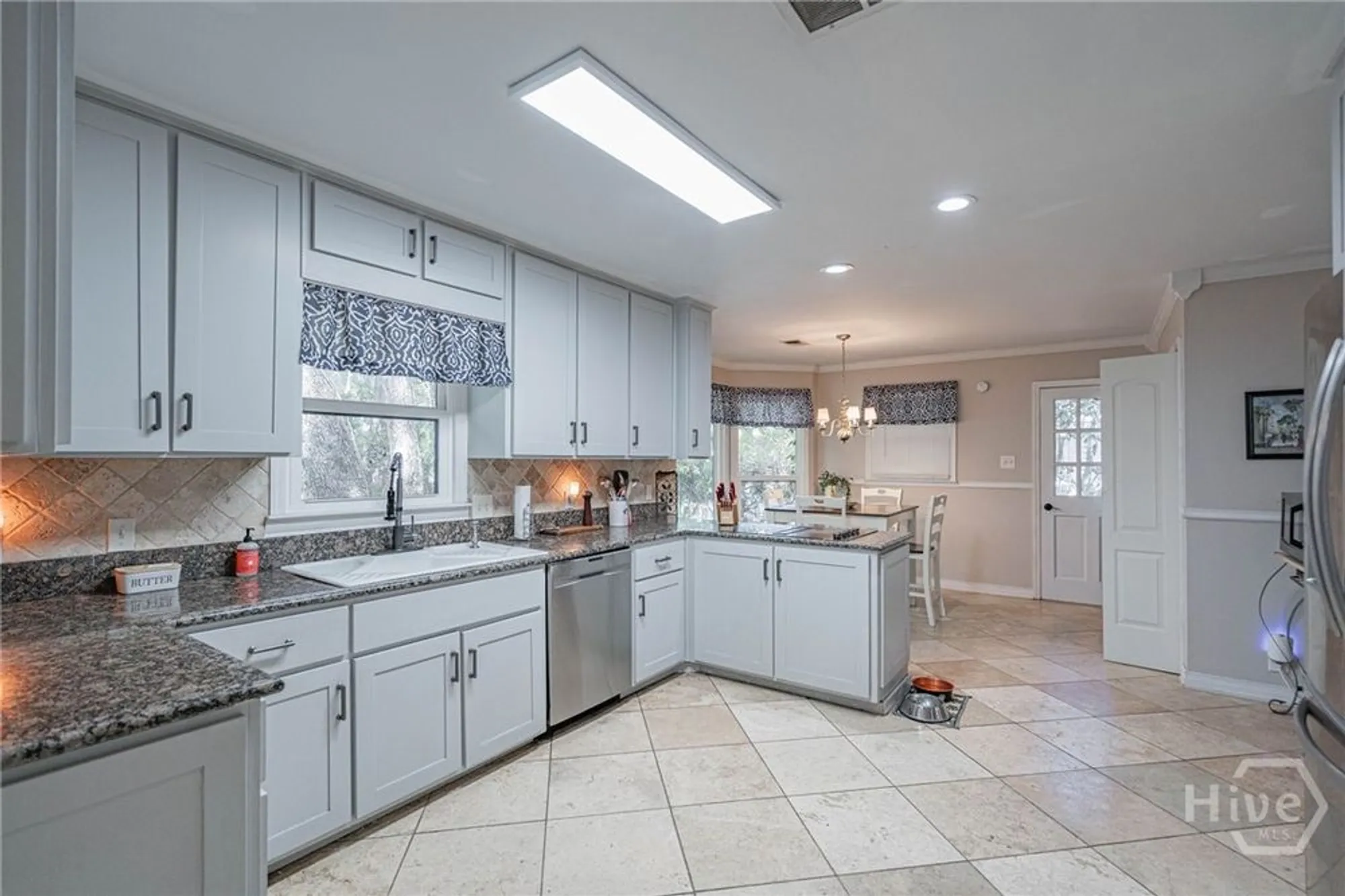 Property Slideshow image 20 of 38 | 4 tomochichi ln, Savannah, GA, 31411