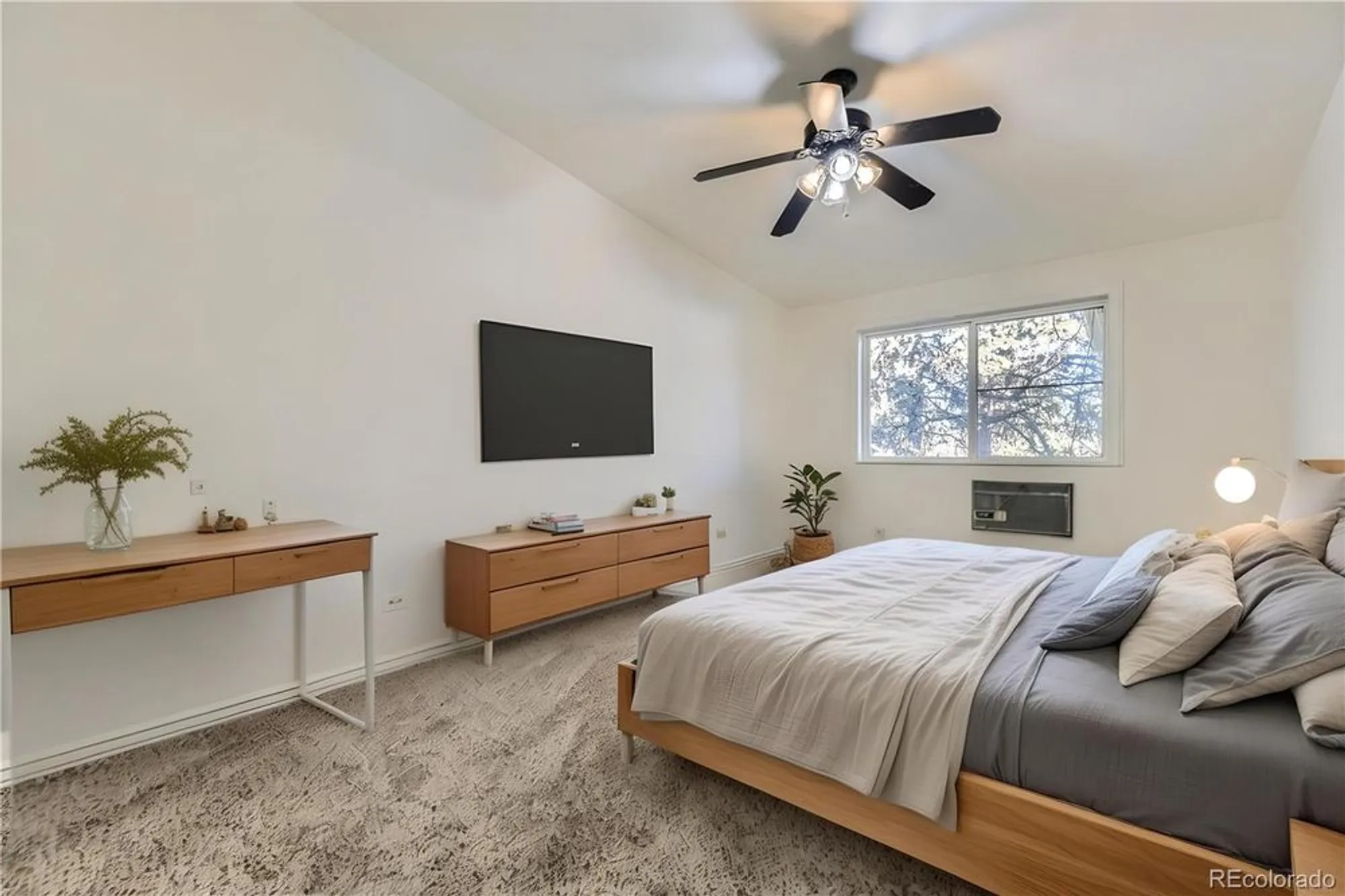 Property Slideshow image 13 of 15 | 735 s clinton st apt 5b, Denver, CO, 80247