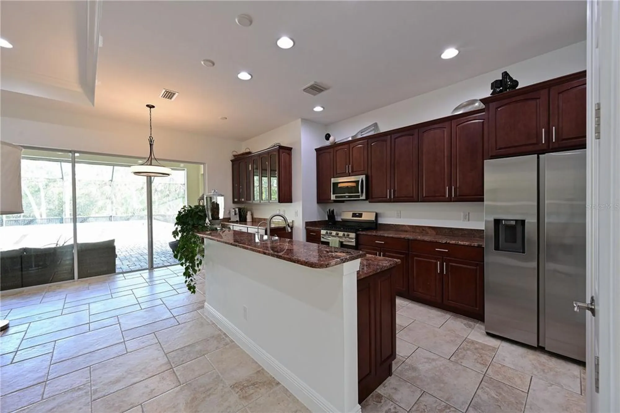 Property Slideshow image 10 of 64 | 931 mangrove edge ct, Bradenton, FL, 34208
