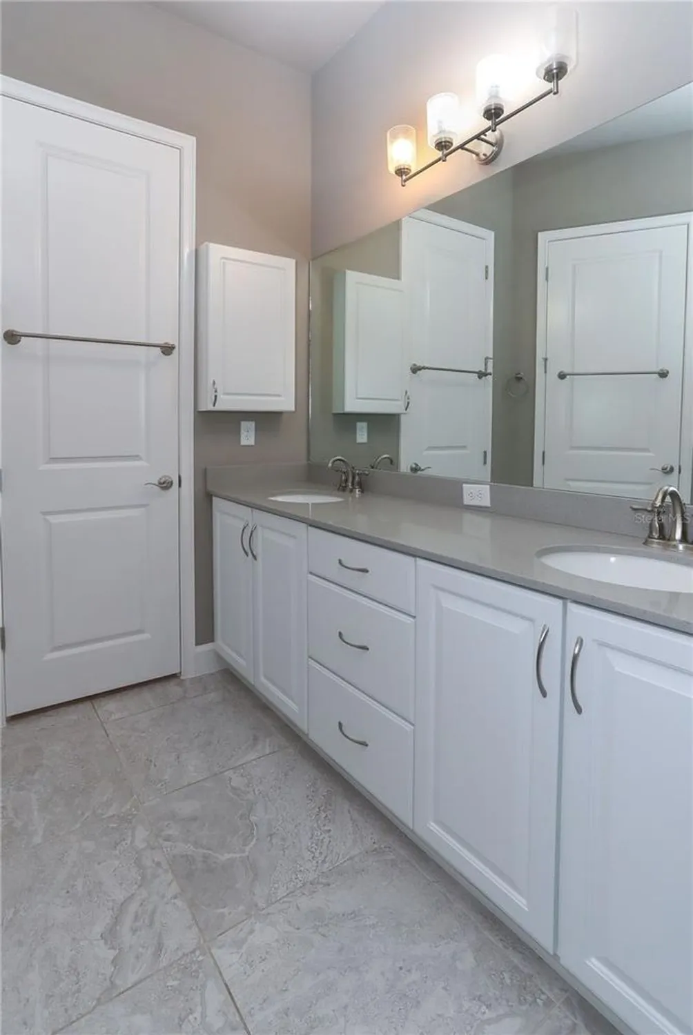 Property Slideshow image 31 of 92 | 875 pinewood dr, Ormond Beach, FL, 32174