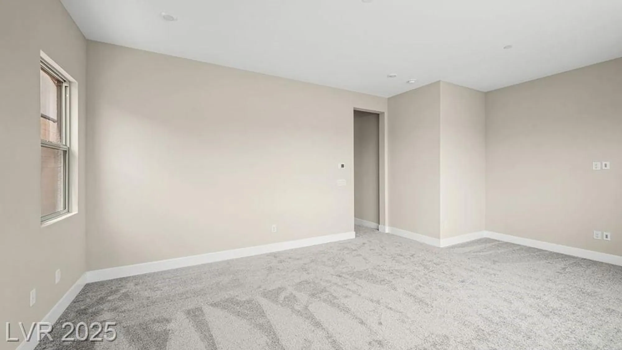 Property Slideshow image 34 of 56 | 235 paraggi bay dr, Henderson, NV, 89011