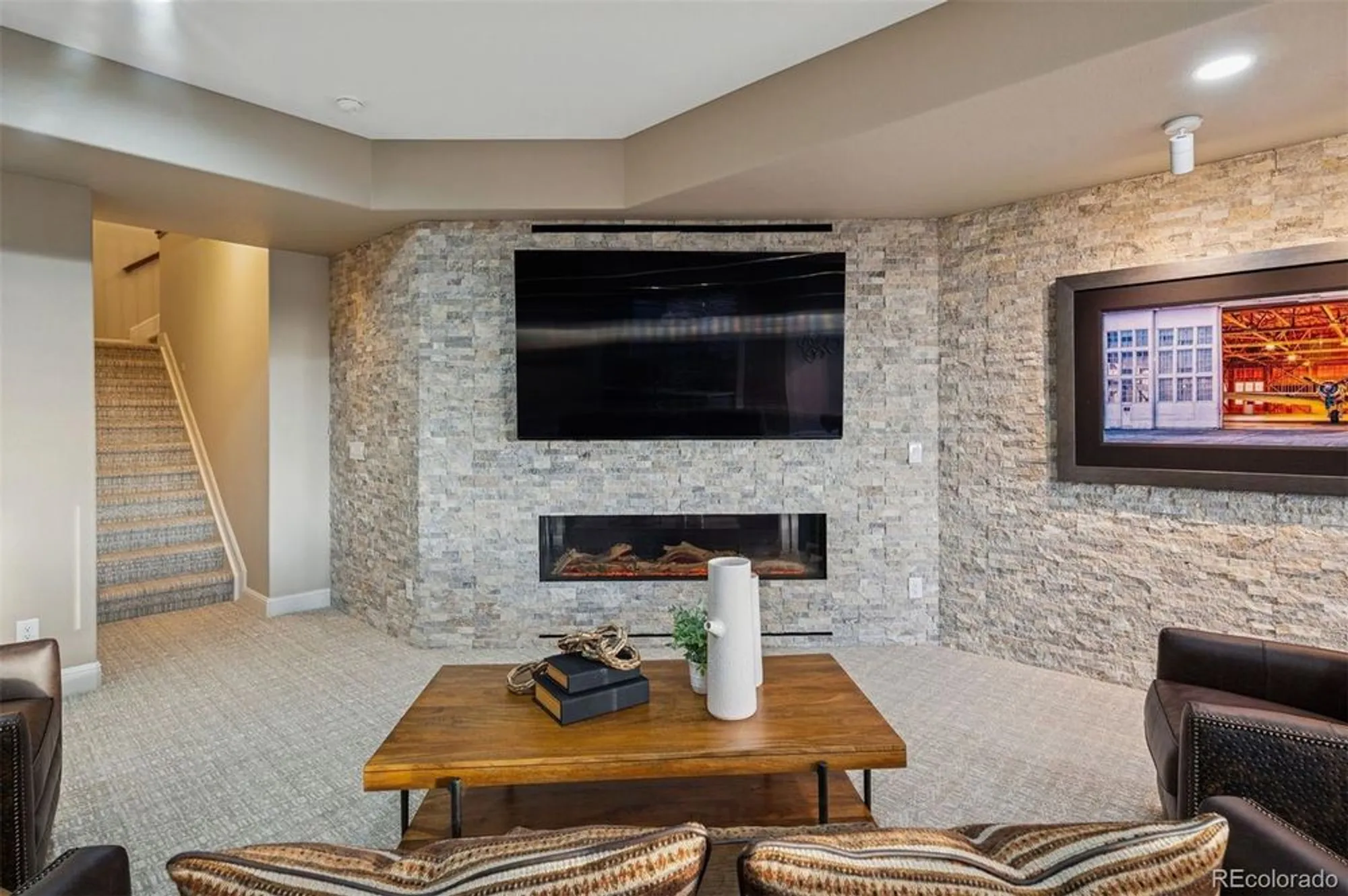 Property Slideshow image 32 of 48 | 8363 s winnipeg ct, Aurora, CO, 80016