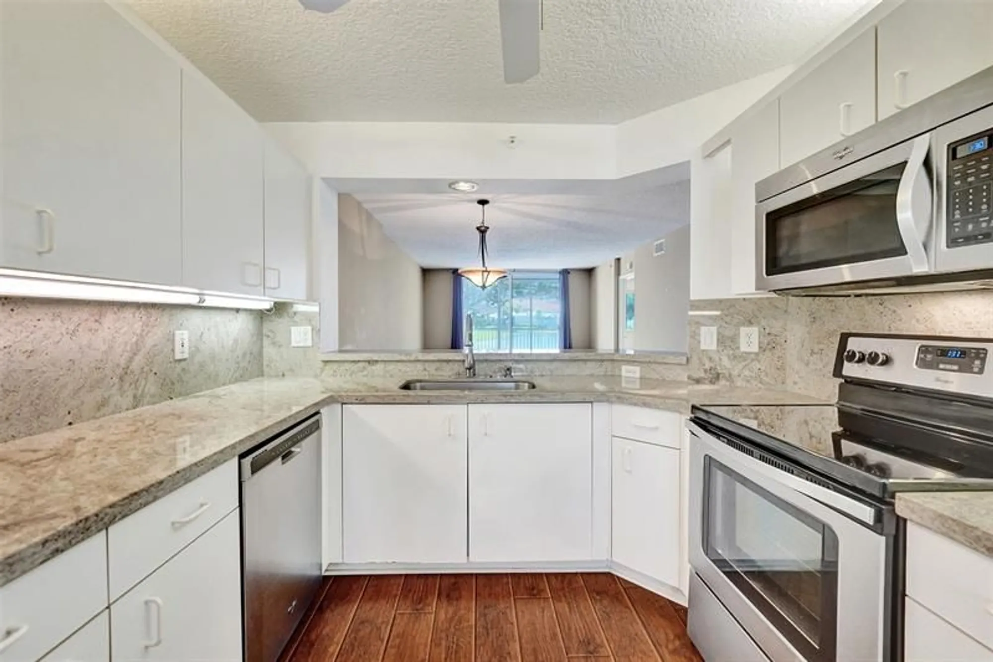 Property Slideshow image 10 of 69 | 9563 weldon cir apt d212, Fort Lauderdale, FL, 33321
