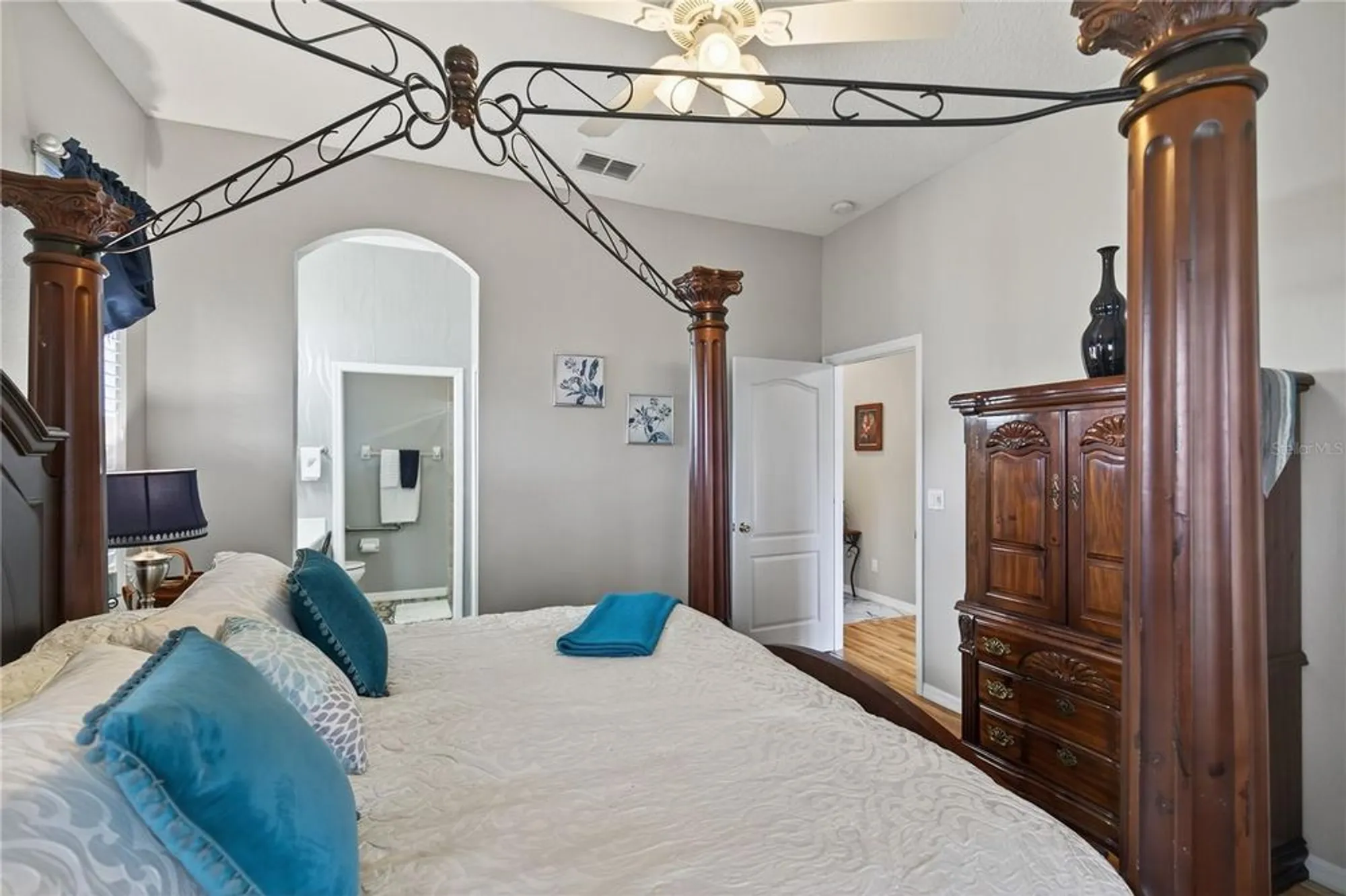 Property Slideshow image 20 of 46 | 12209 putter green ct, New Port Richey, FL, 34654