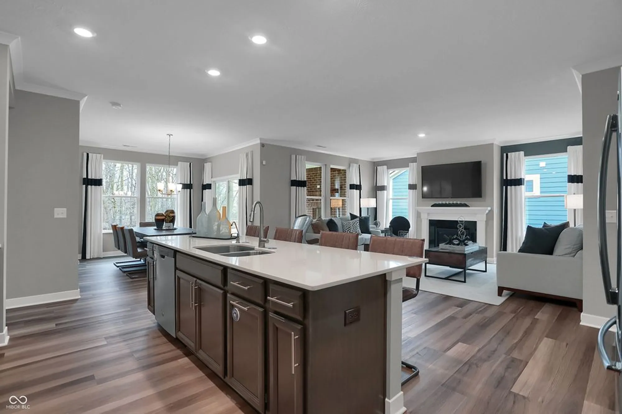 Property Slideshow image 19 of 46 | 5245 nettleton way, Avon, IN, 46123