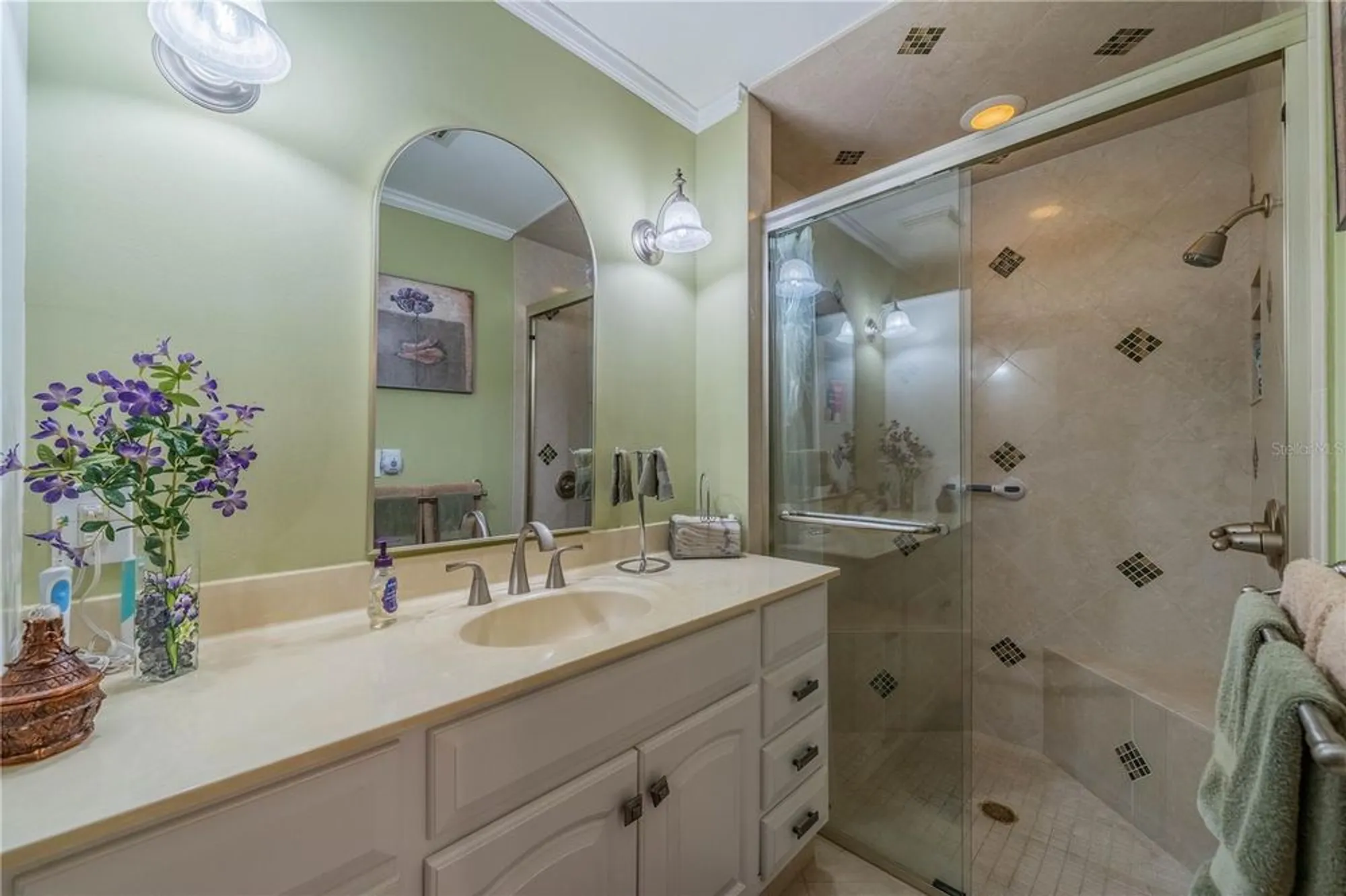 Property Slideshow image 14 of 34 | 2035 hampstead cir # 275, Sun City Center, FL, 33573