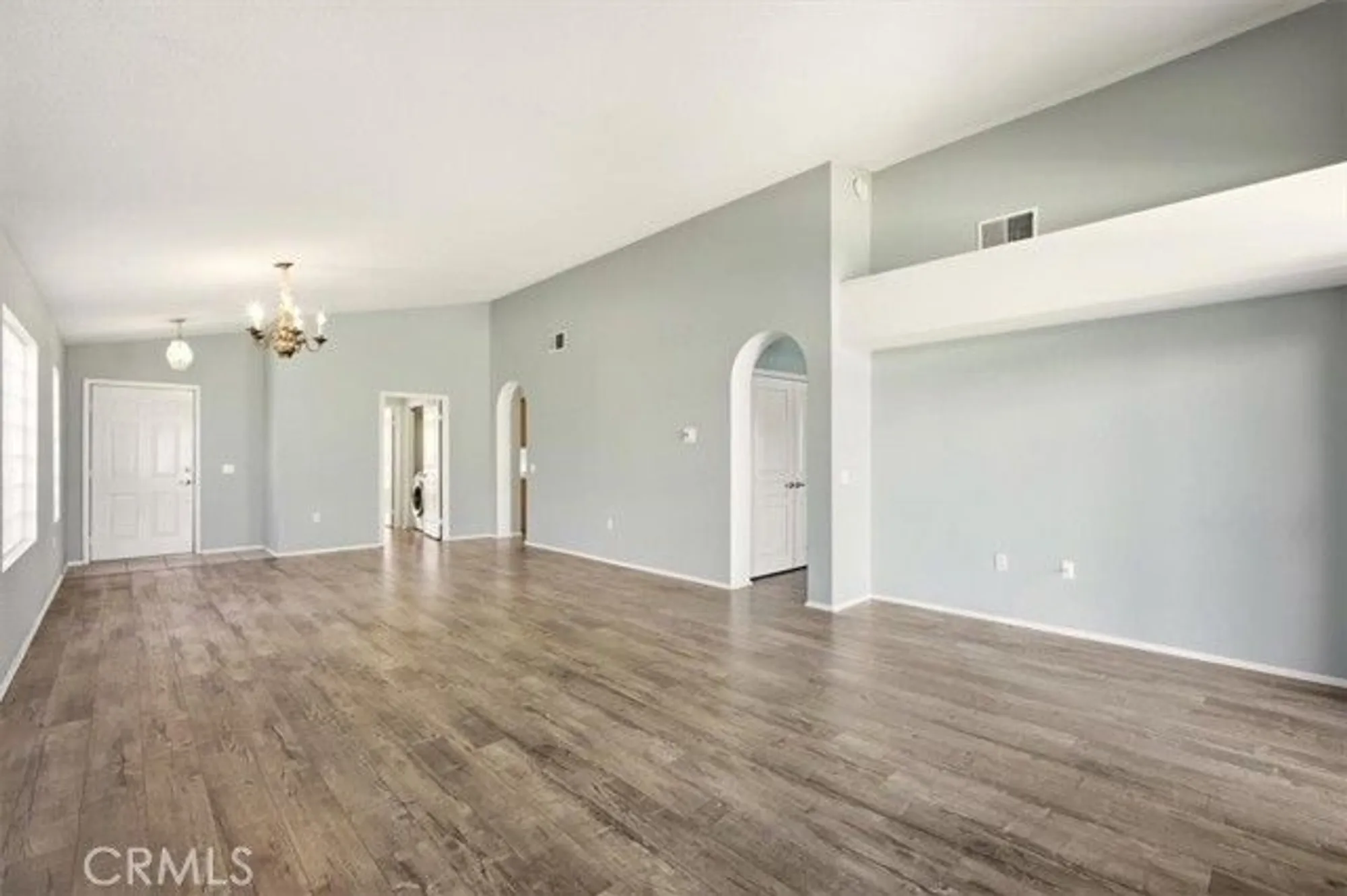 Property Slideshow image 6 of 36 | 19146 oak st, Apple Valley, CA, 92308