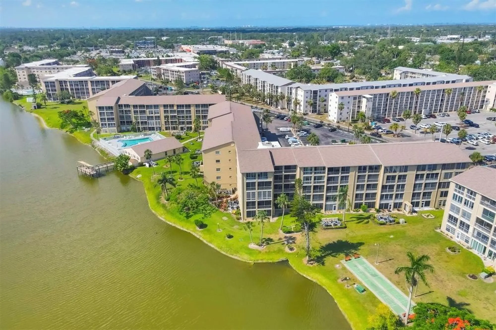 Property Slideshow image 35 of 58 | 3521 lake bayshore dr # 101 j, Bradenton, FL, 34205