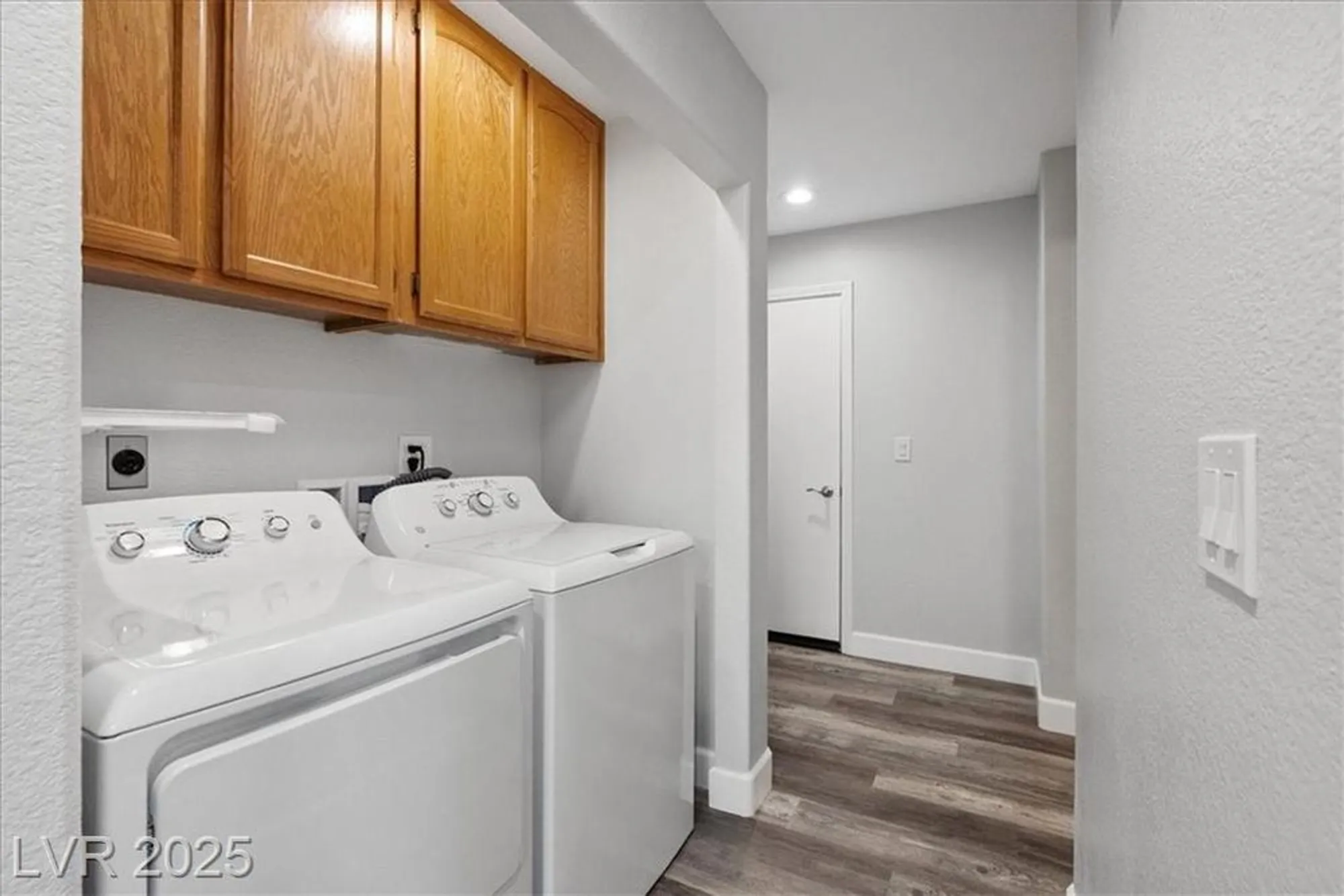 Property Slideshow image 17 of 22 | 7962 kinsella way, Las Vegas, NV, 89147