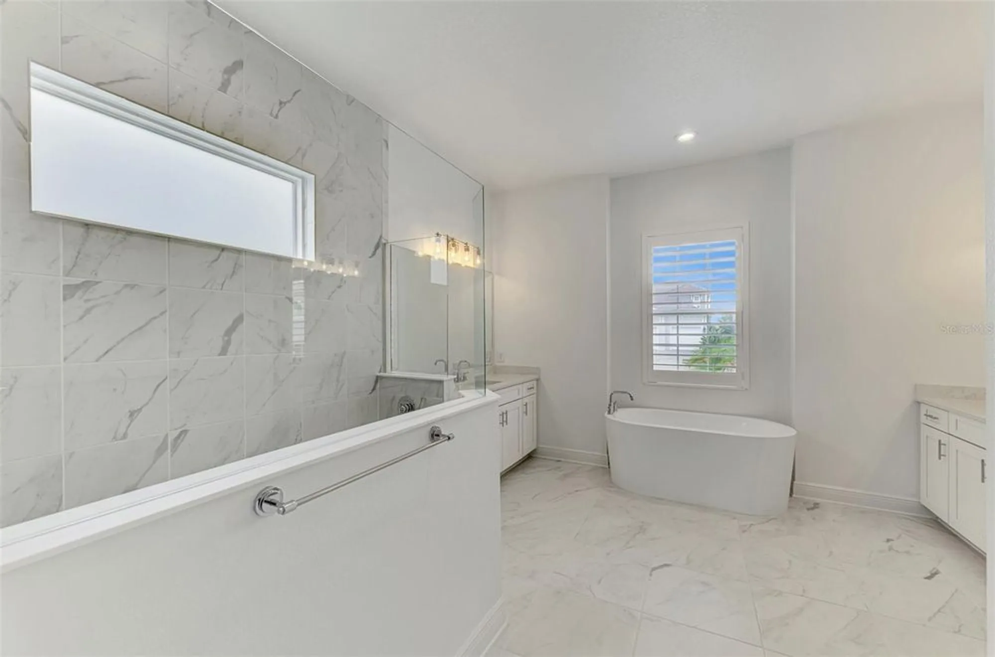 Property Slideshow image 35 of 92 | 21353 holmes cir, Venice, FL, 34293