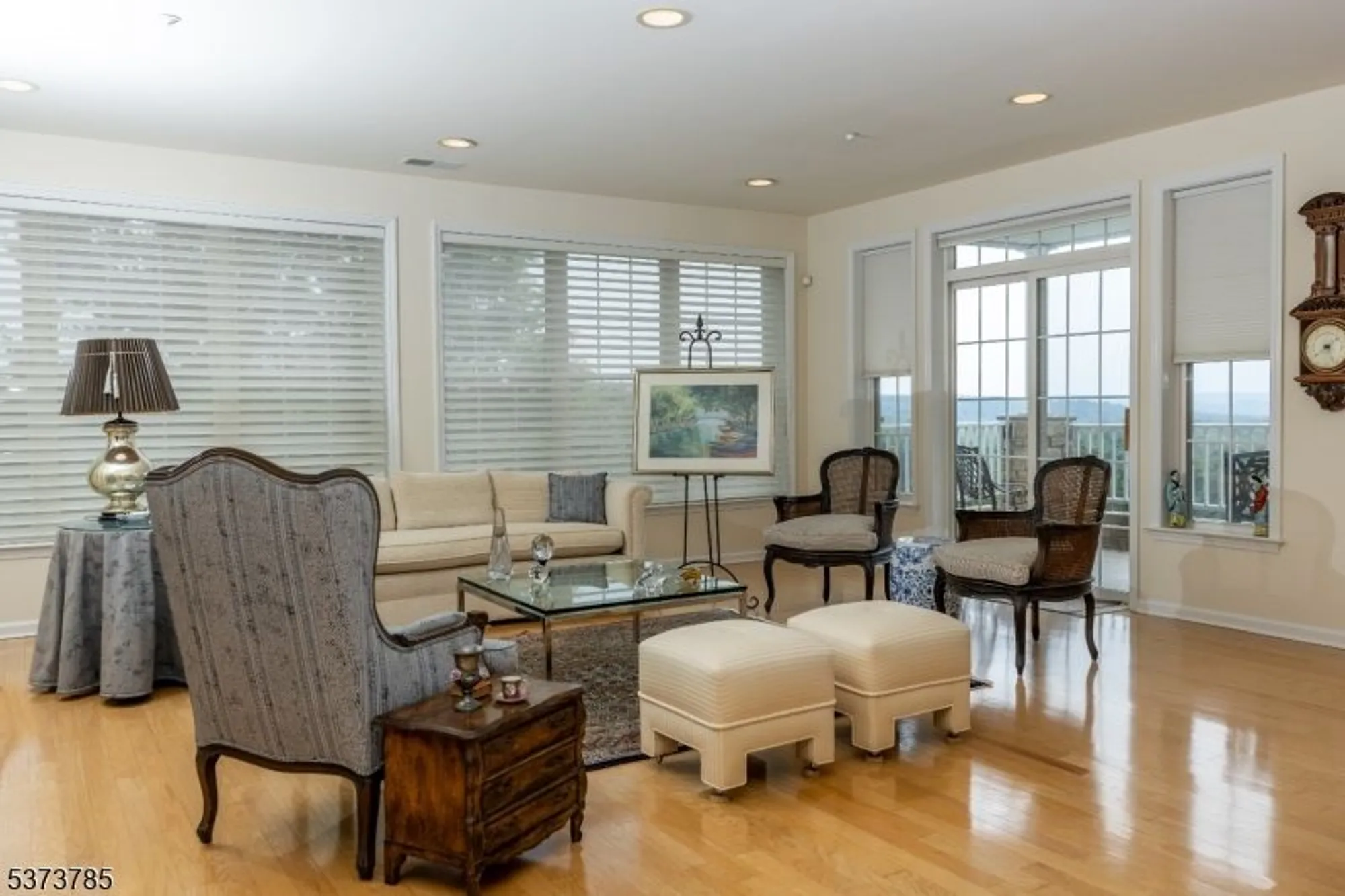 Property Slideshow image 4 of 43 | 3212 franklin ln # 212, Rockaway Boro, NJ, 07866