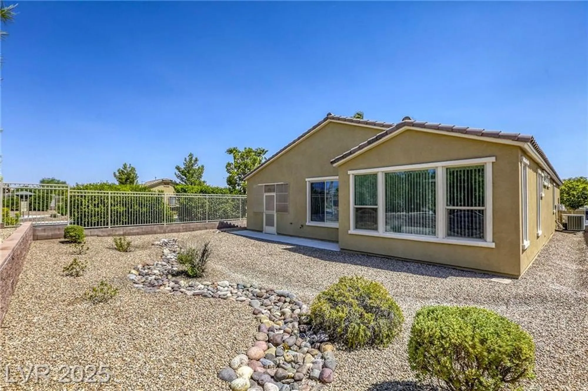 Property Slideshow image 44 of 68 | 3728 garnet heights ave, North Las Vegas, NV, 89081