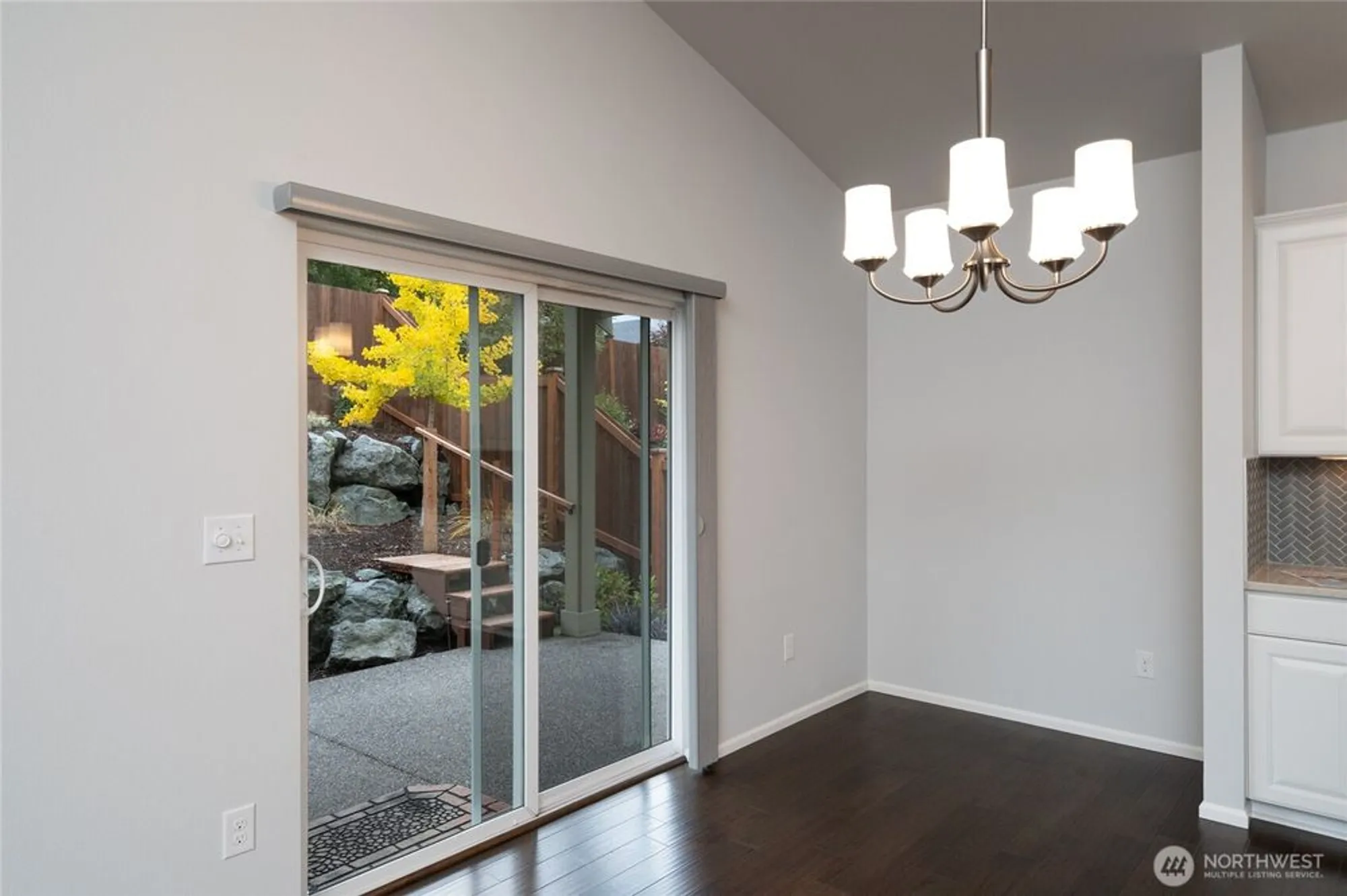 Property Slideshow image 21 of 39 | 945 alpine view dr, Mount Vernon, WA, 98274