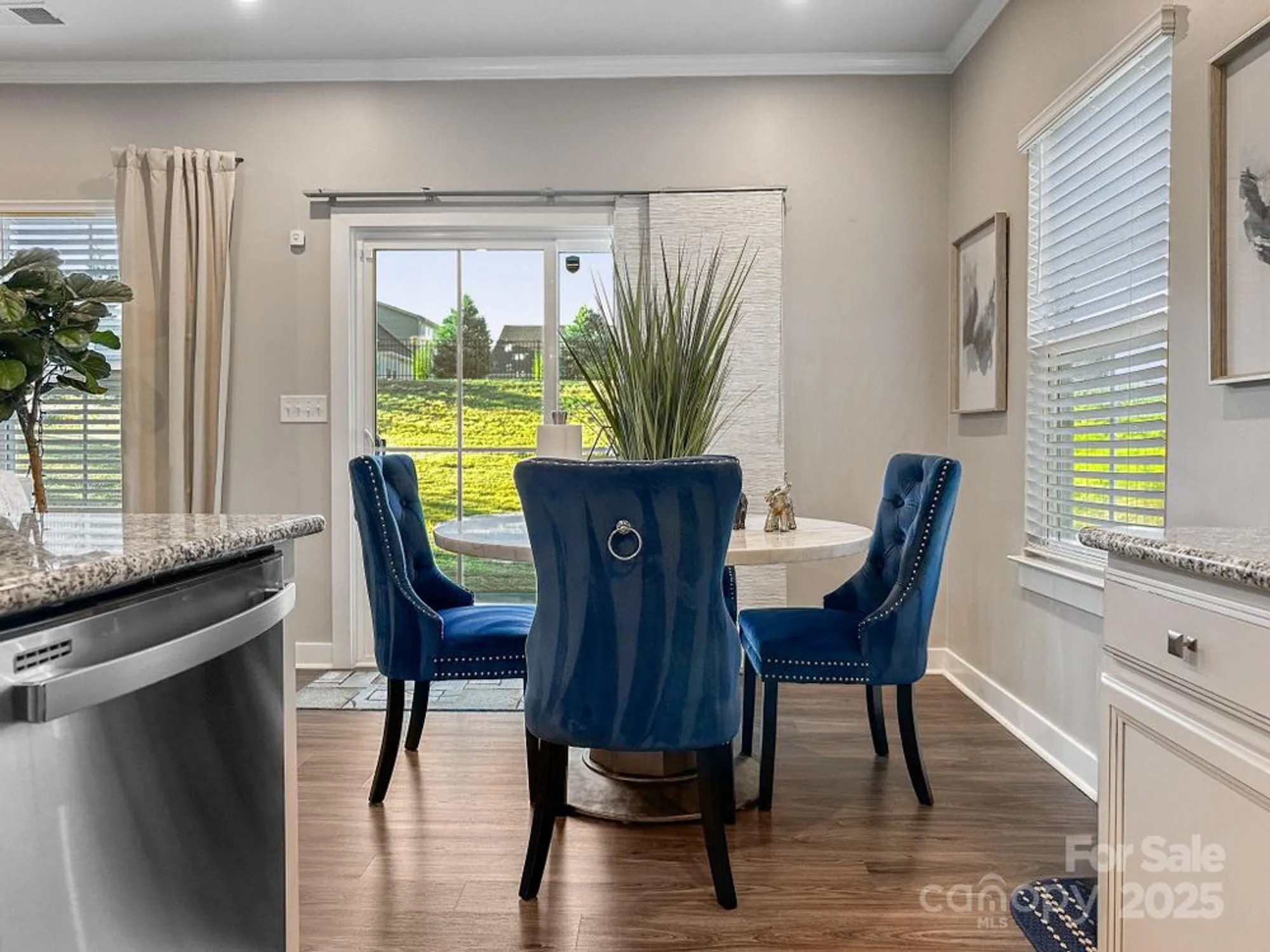 Property Slideshow image 13 of 23 | 10253 black locust ln, Charlotte, NC, 28215