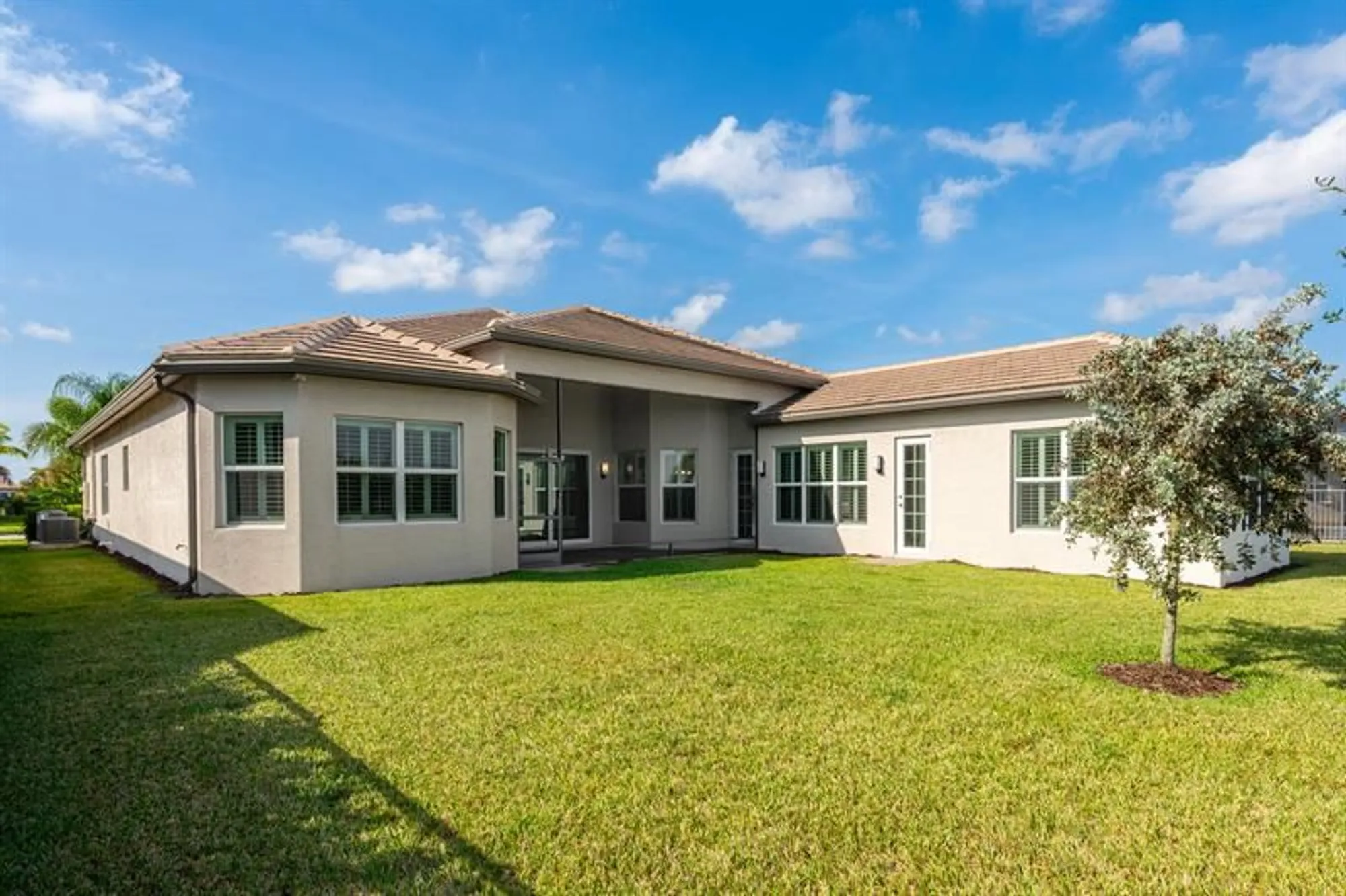 Property Slideshow image 28 of 30 | 11965 sw sandy bay cir, Port St Lucie, FL, 34987
