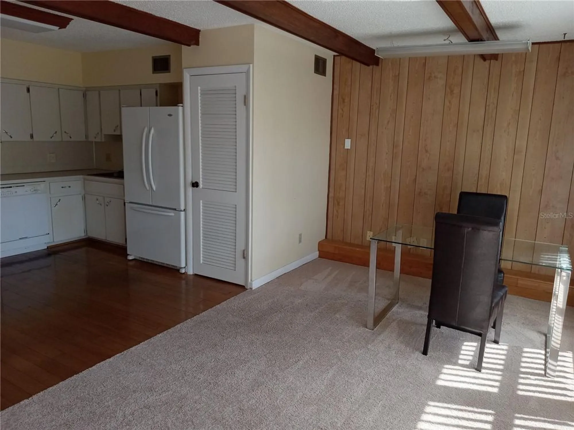 Property Slideshow image 10 of 36 | 2284 philippine dr 73, Clearwater, FL, 33763