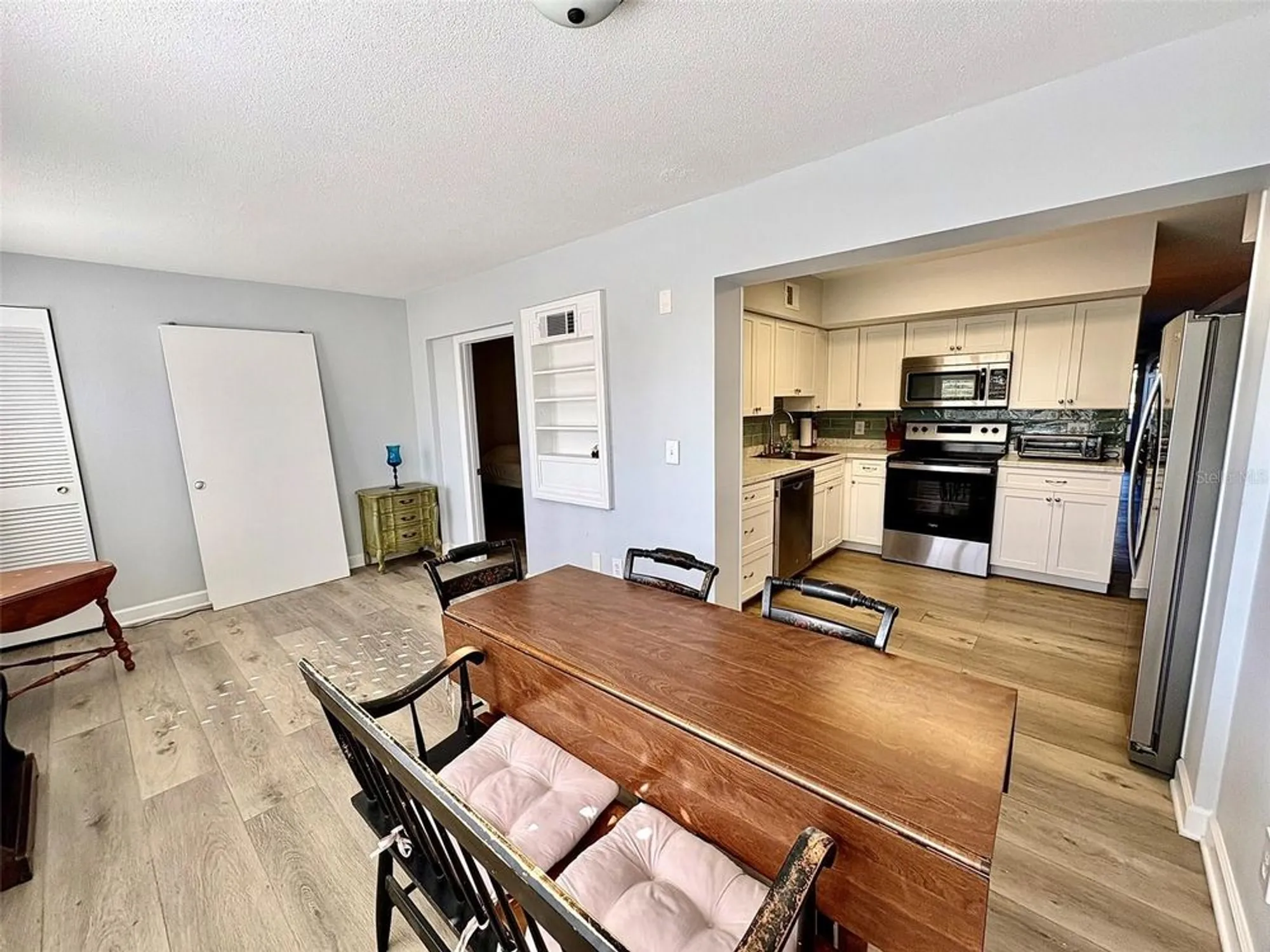 Property Slideshow image 16 of 55 | 2463 brazilia dr 53, Clearwater, FL, 33763