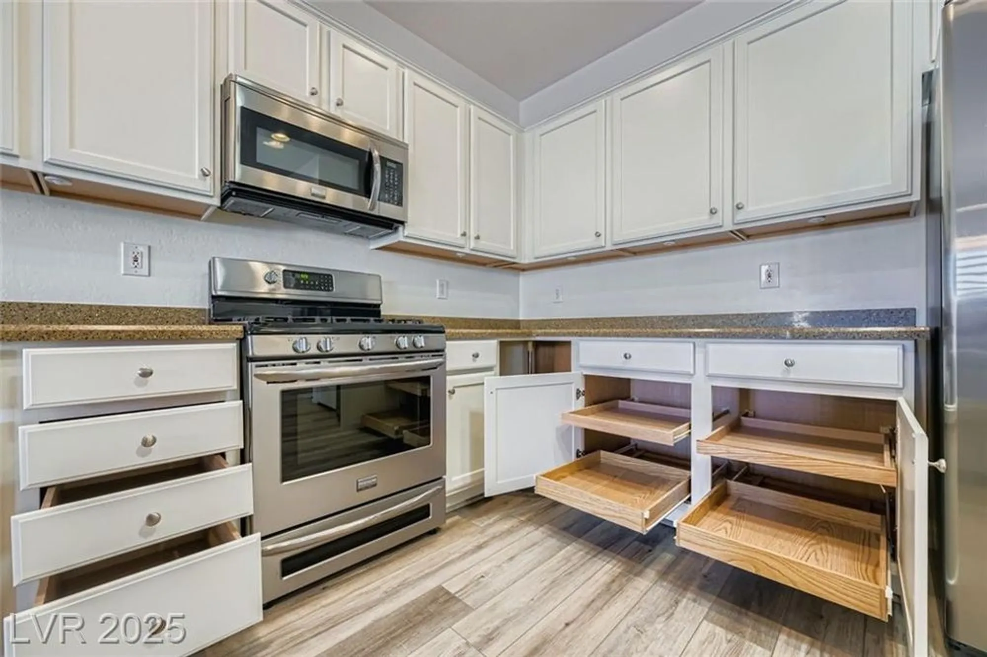 Property Slideshow image 10 of 33 | 3220 flinthead dr, North Las Vegas, NV, 89084