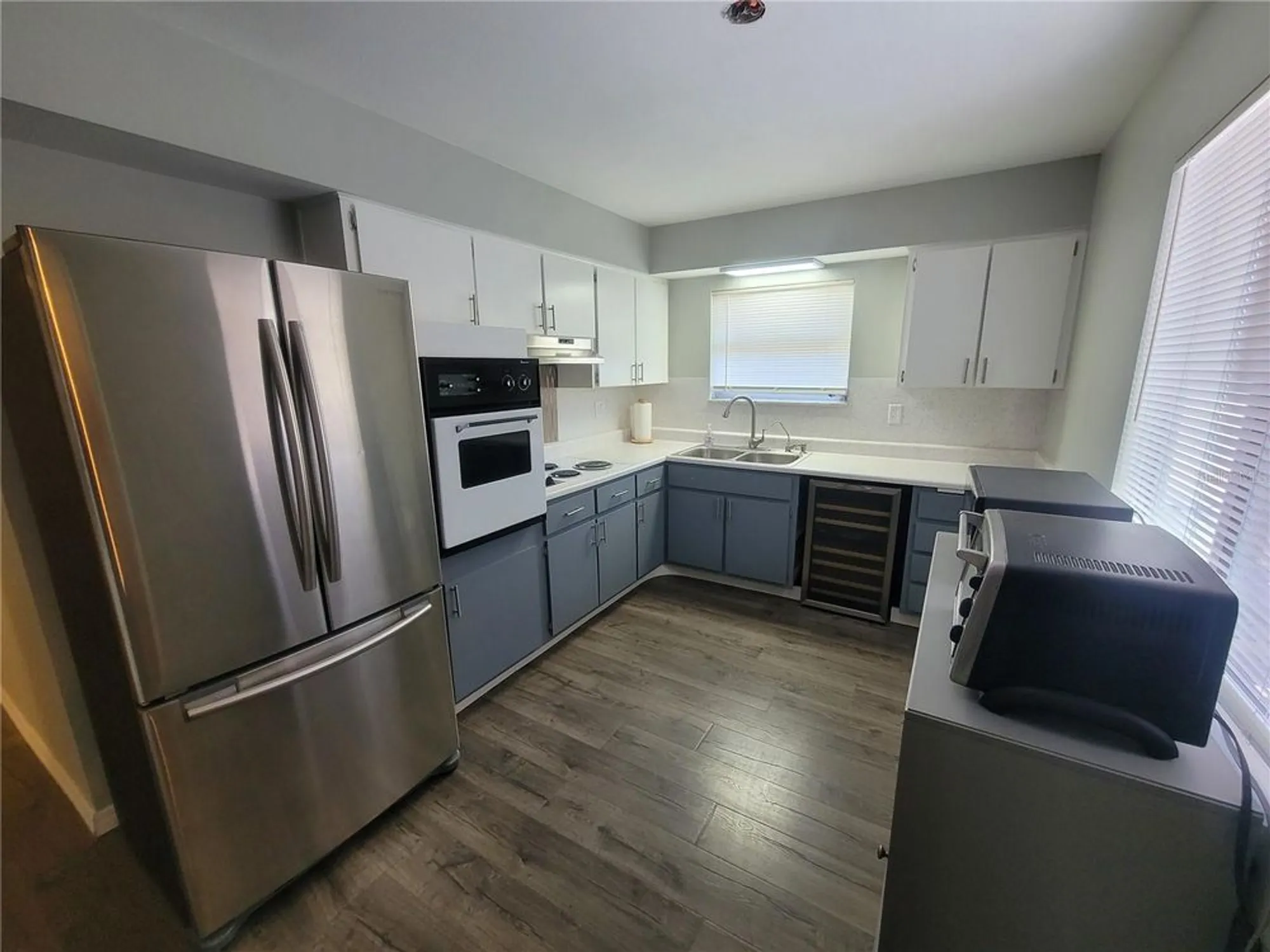 Property Slideshow image 11 of 44 | 823 la jolla ave, Sun City Center, FL, 33573