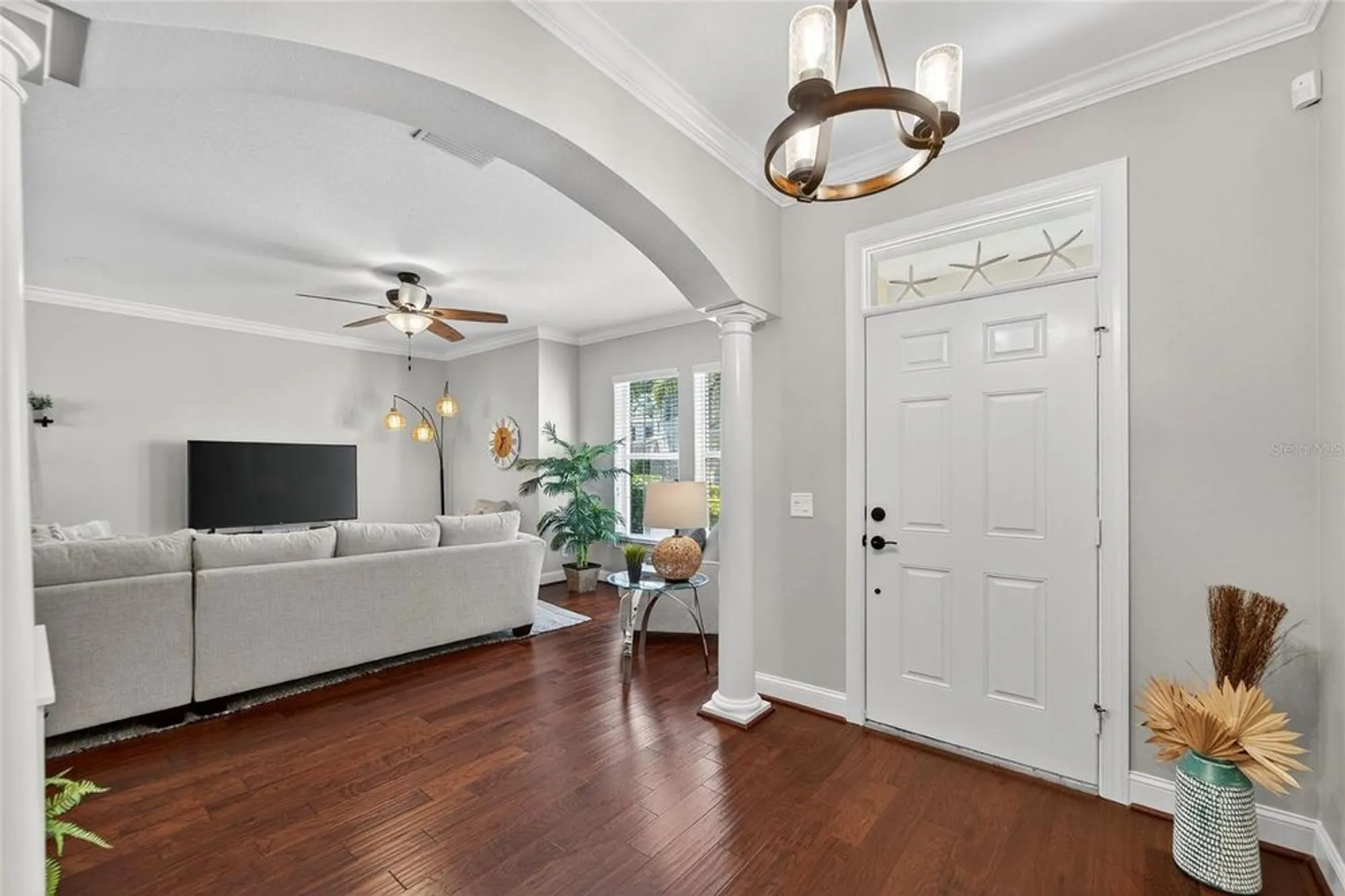 Property Slideshow image 15 of 90 | 114 aberdeen pond dr, Apollo Beach, FL, 33572