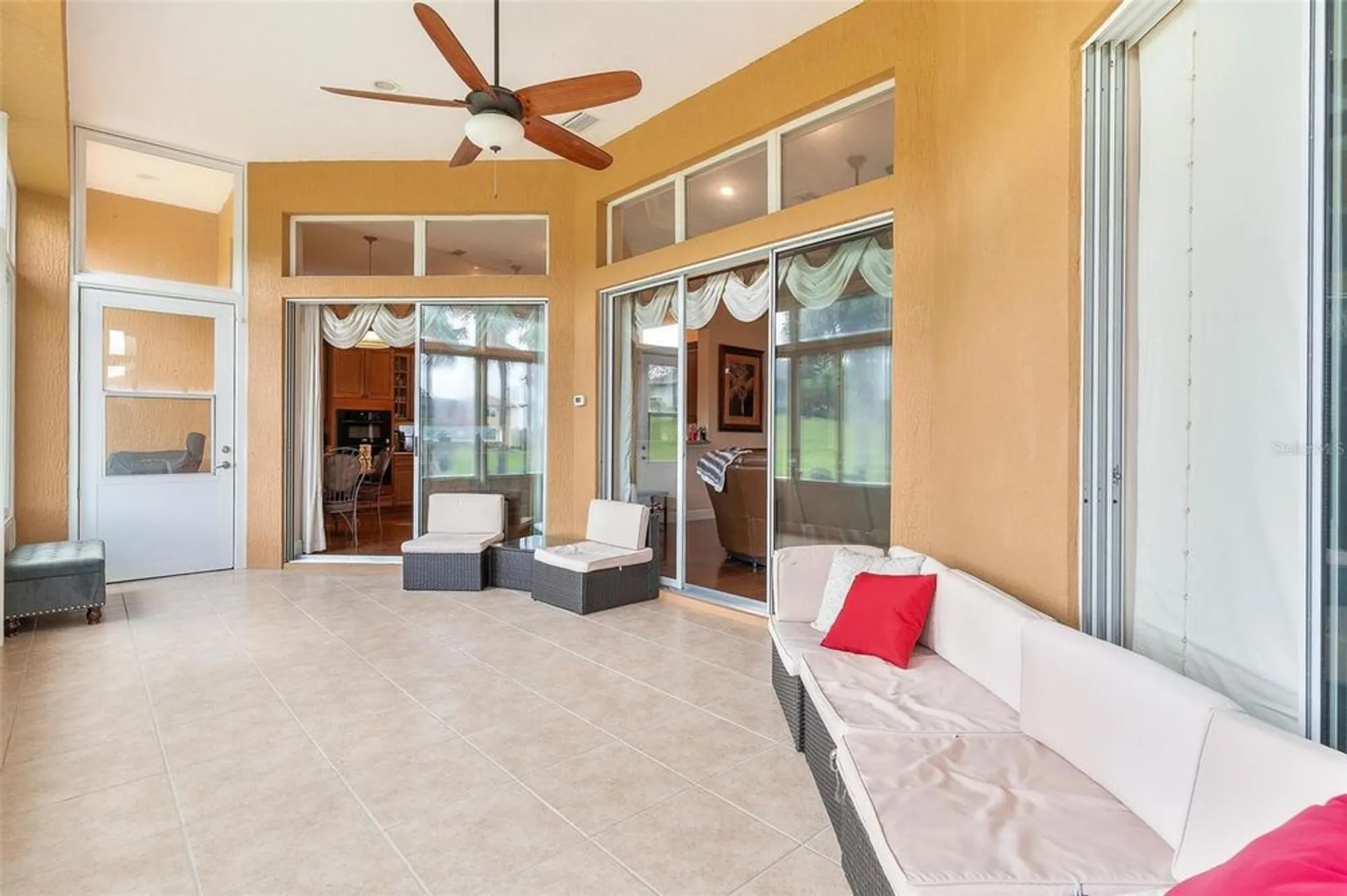 Property Slideshow image 34 of 47 | 38800 harborwoods pl, Lady Lake, FL, 32159