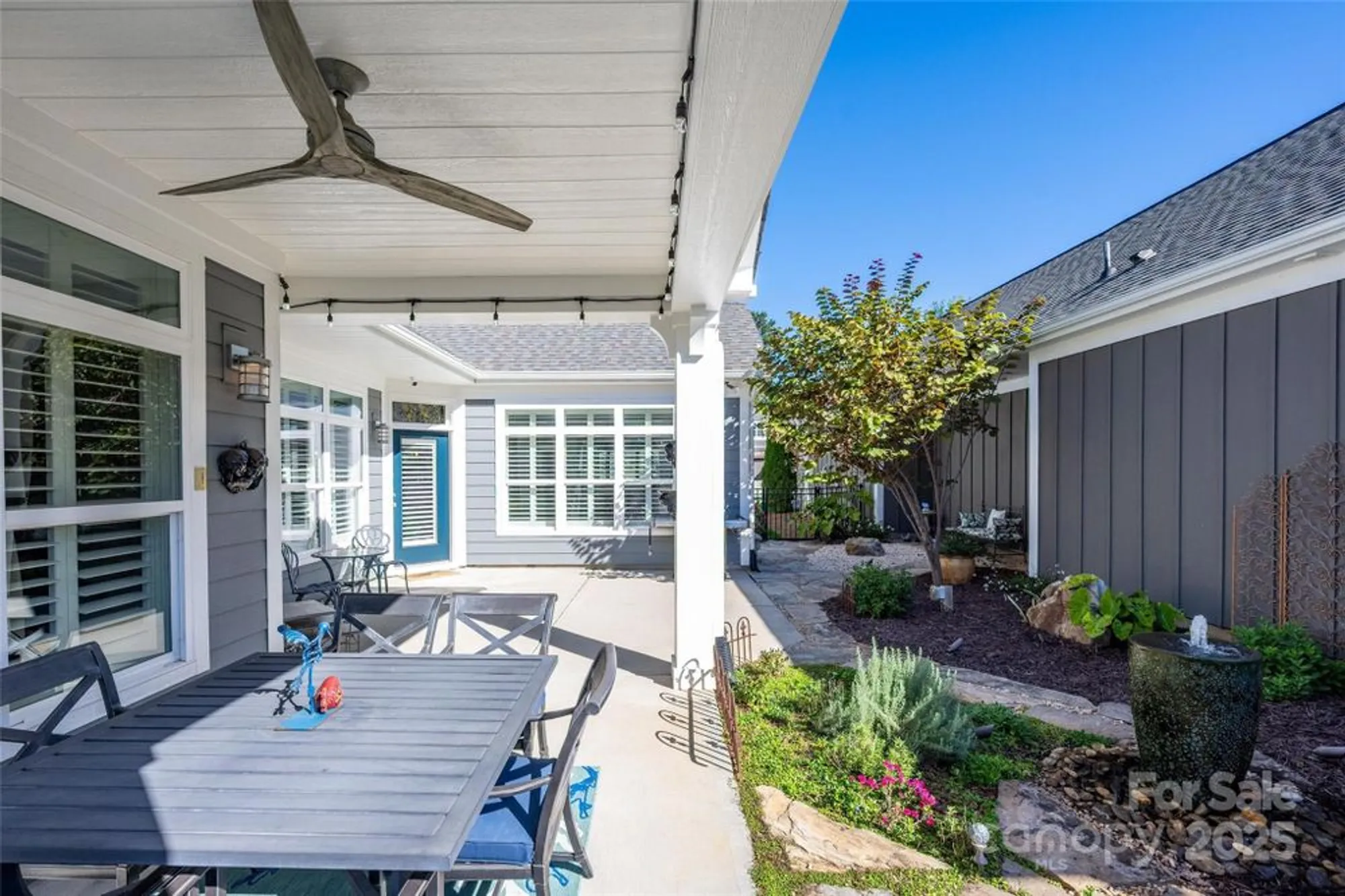 Property Slideshow image 7 of 48 | 16215 lakeside loop ln, Cornelius, NC, 28031